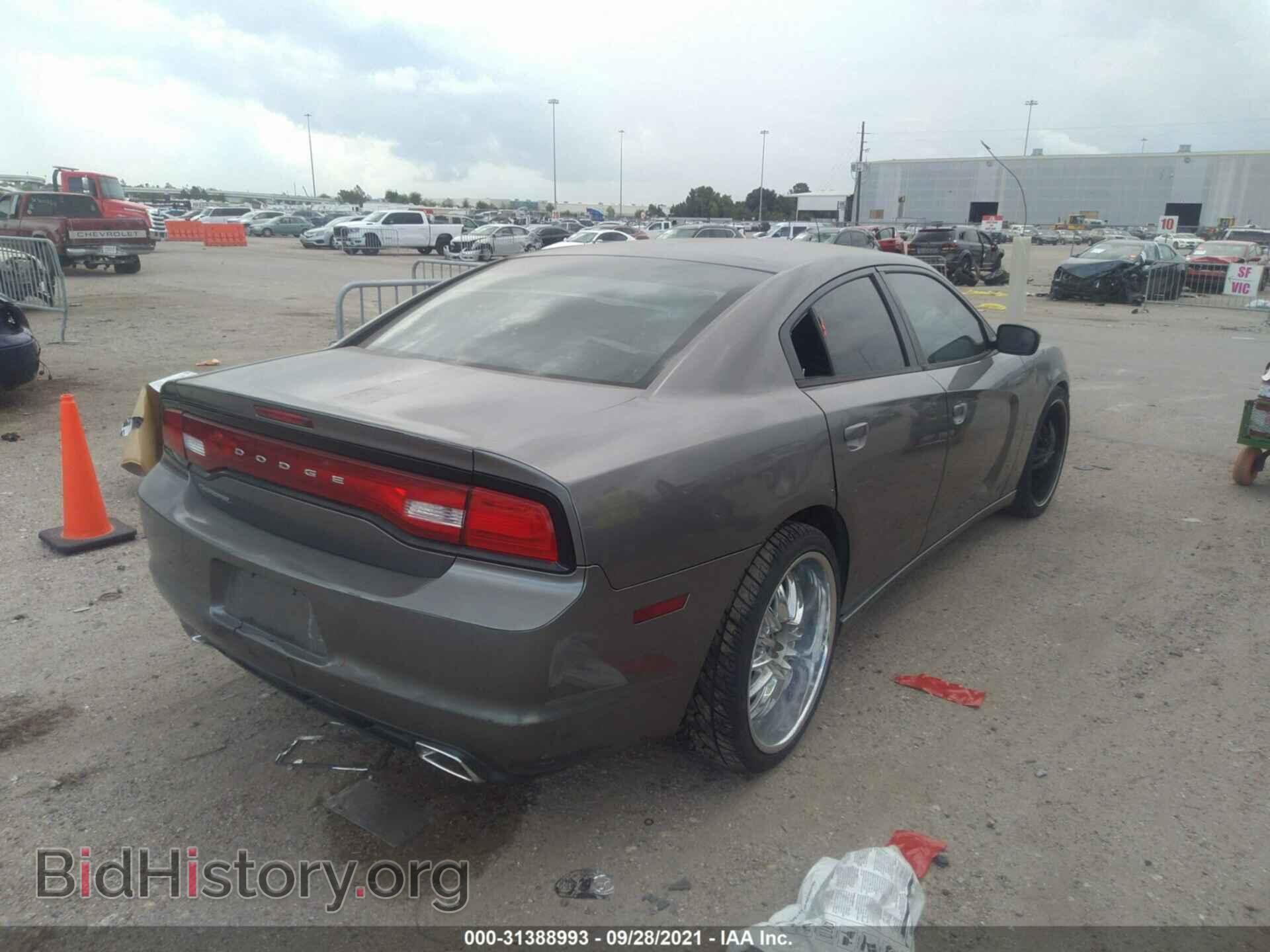 2011 DODGE CHARGER - VIN: 2B3CL3CG0BH577142 - Фото 4