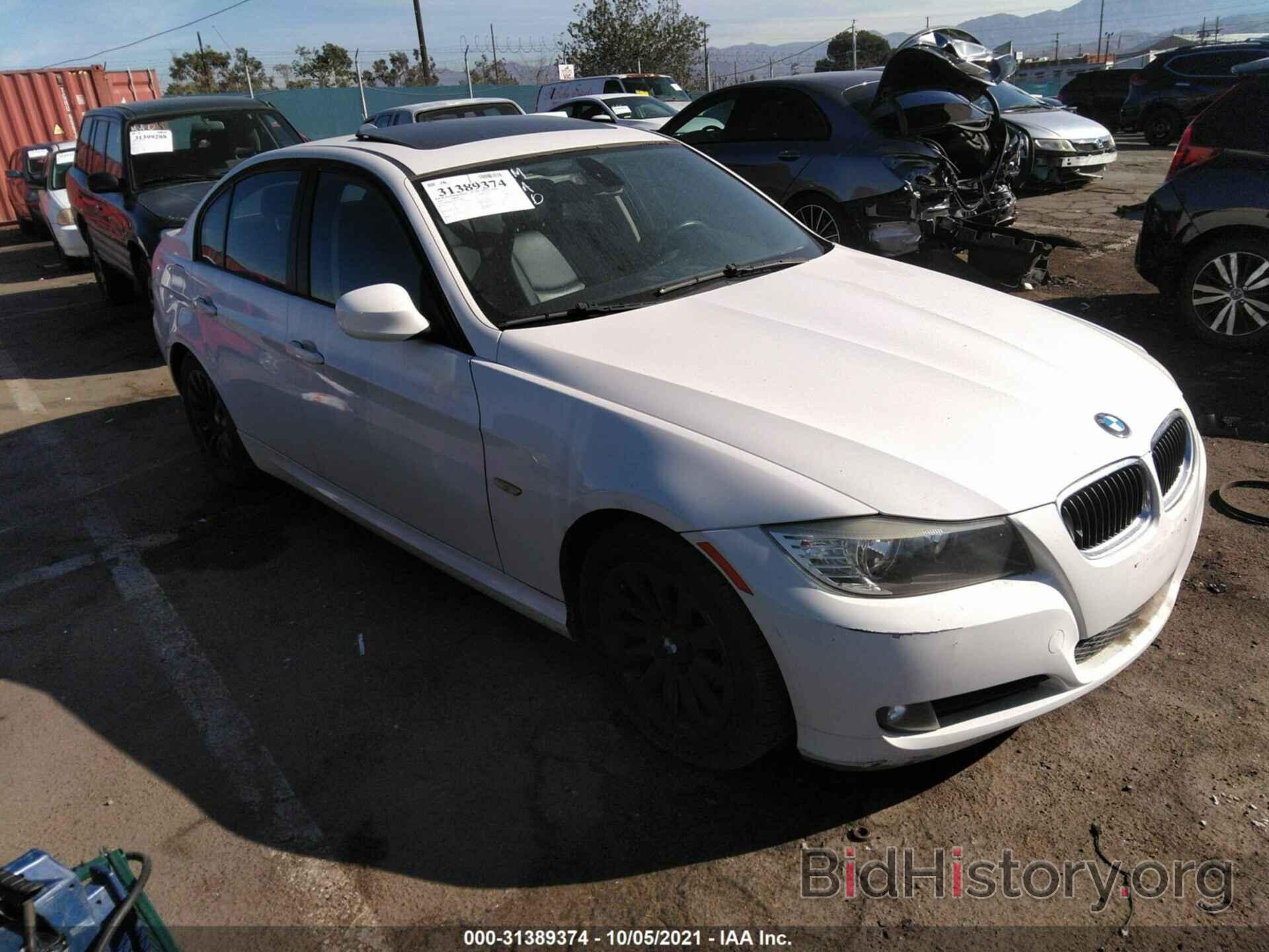 Photo WBAPH53549A437998 - BMW 3 SERIES 2009