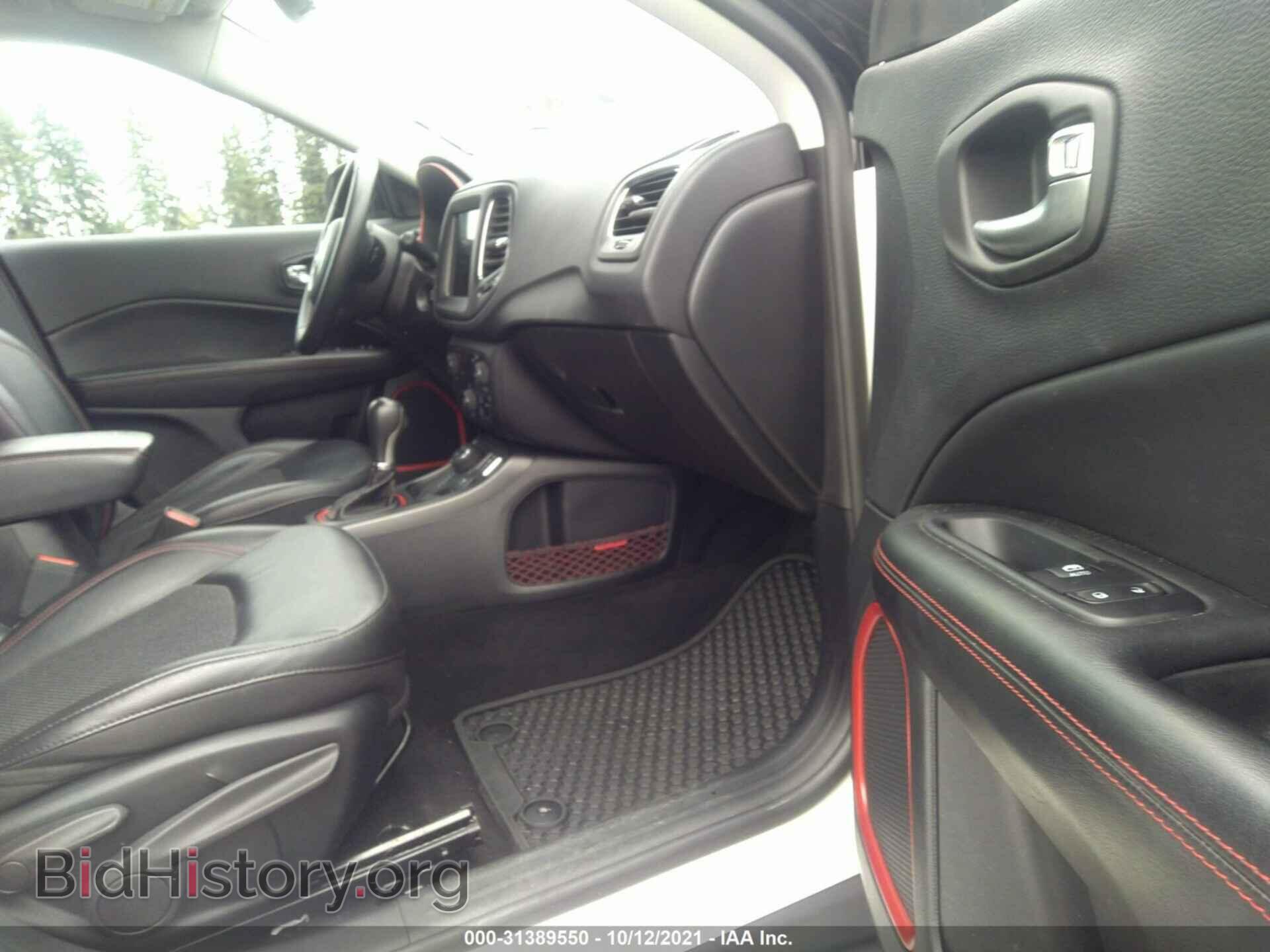 2019 JEEP COMPASS - VIN: 3C4NJDDB3KT669018 - Фото 5