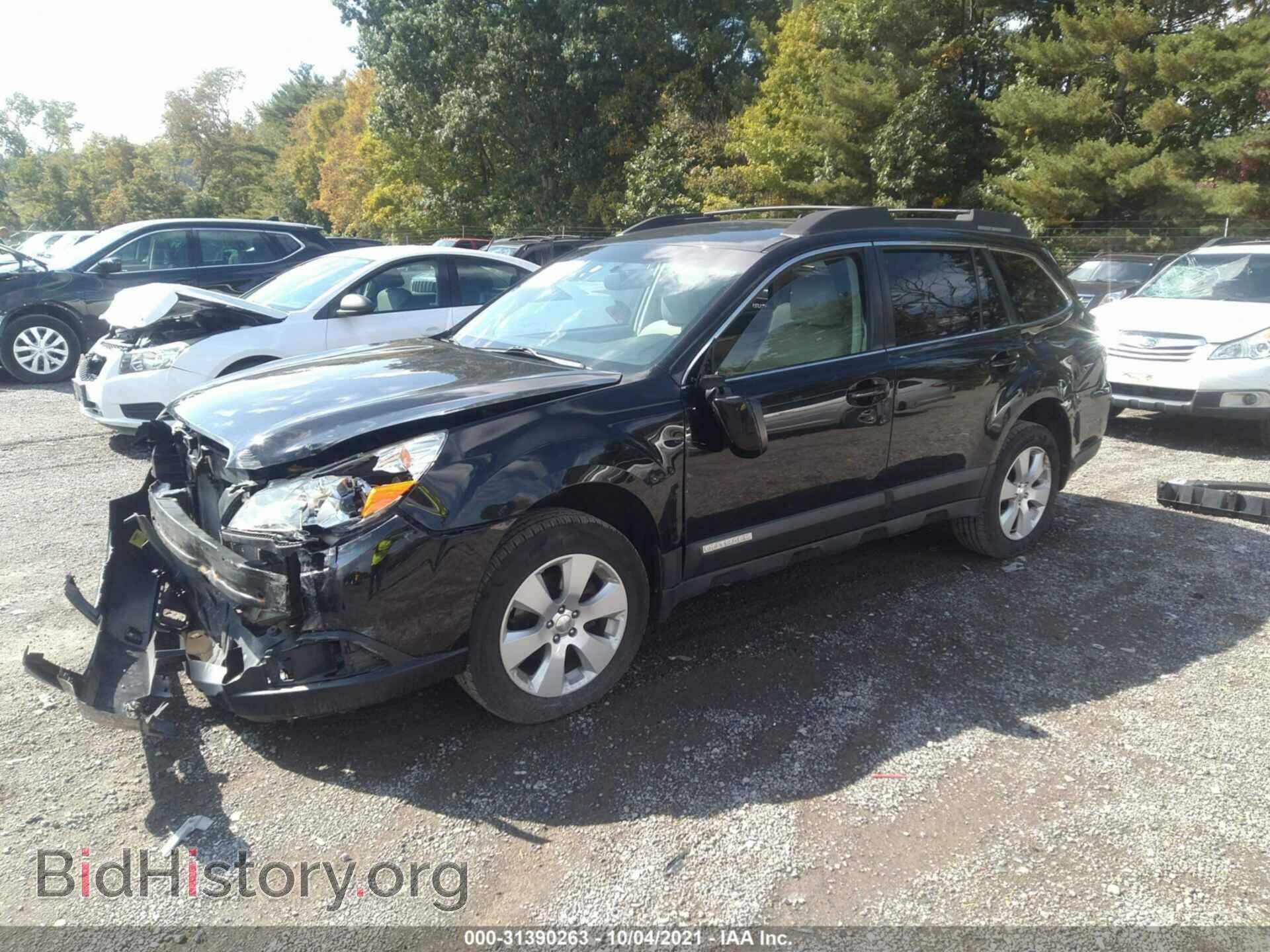 2011 SUBARU OUTBACK - VIN: 4S4BRCCC9B3333137 - Фото 2