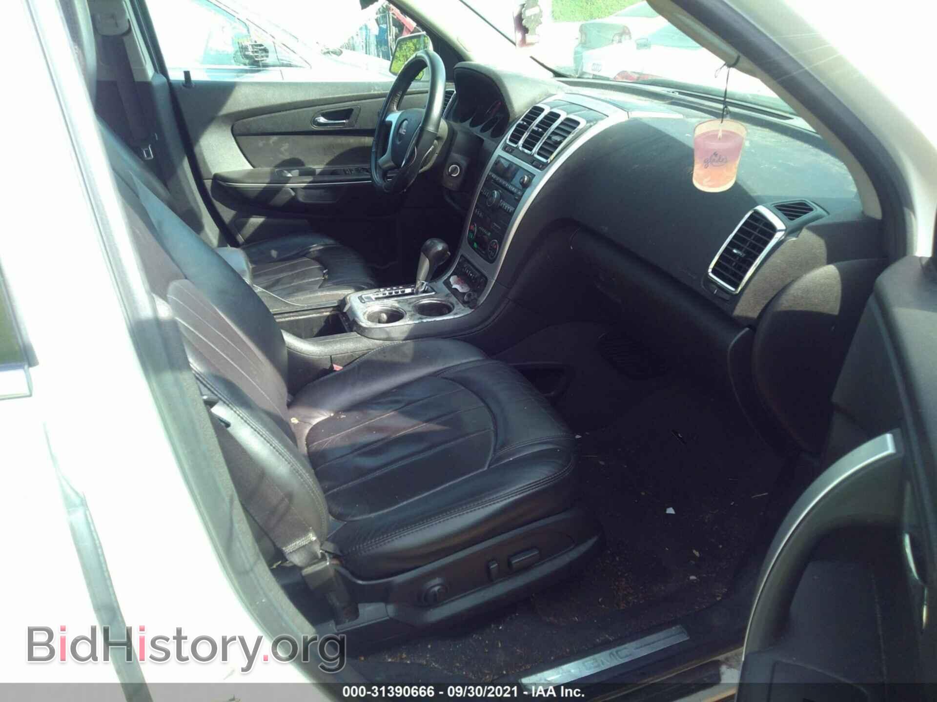 2010 GMC ACADIA - VIN: 1GKLRNED8AJ162115 - Photo 5