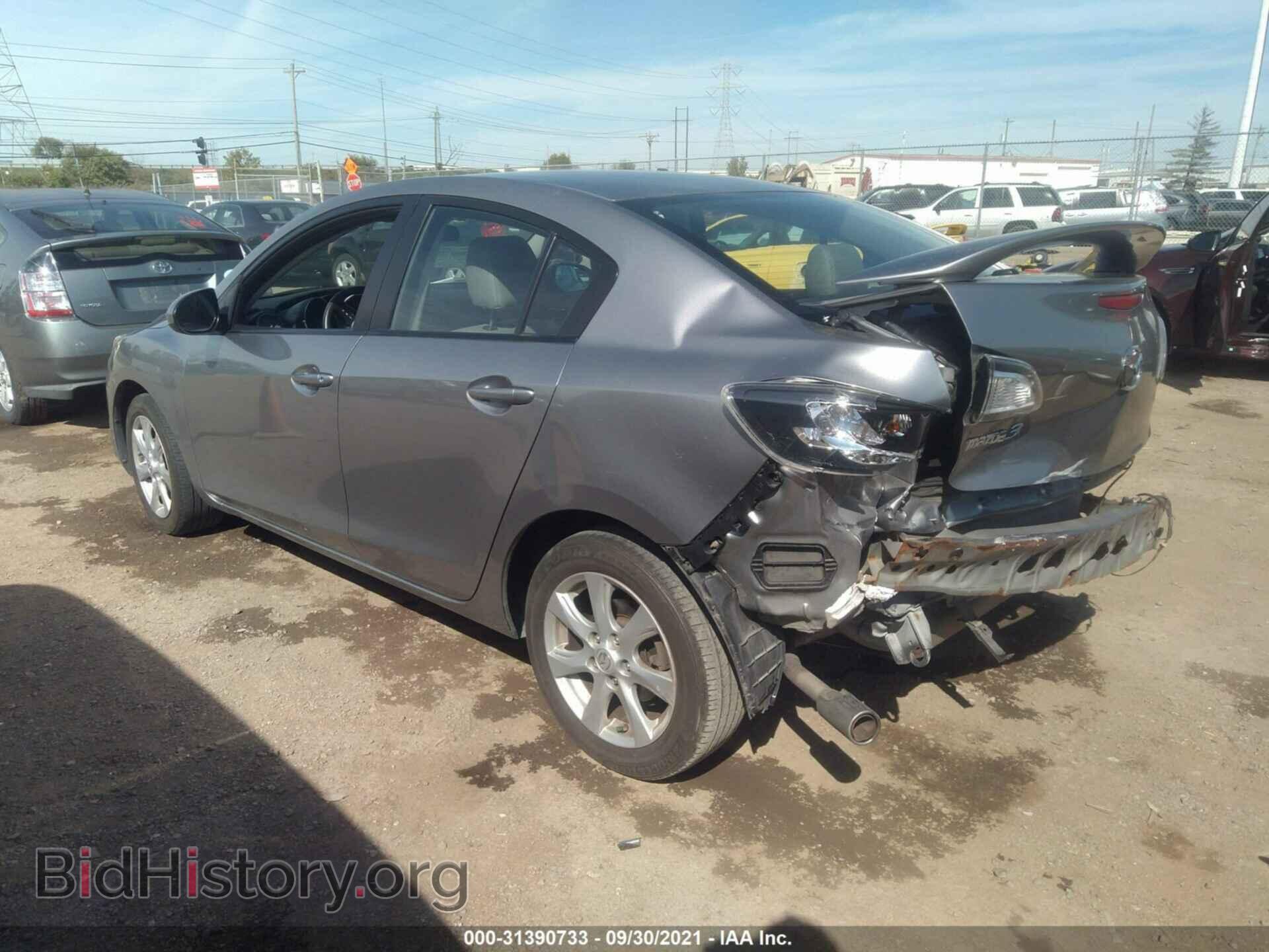2011 MAZDA MAZDA3 - VIN: JM1BL1VF3B1381486 - Фото 3