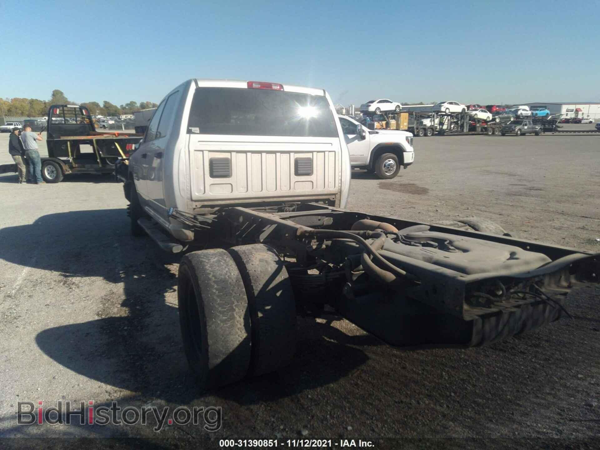 2017 RAM 3500 CHASSIS CAB - VIN: 3C7WRTCL0HG619957 - Photo 3
