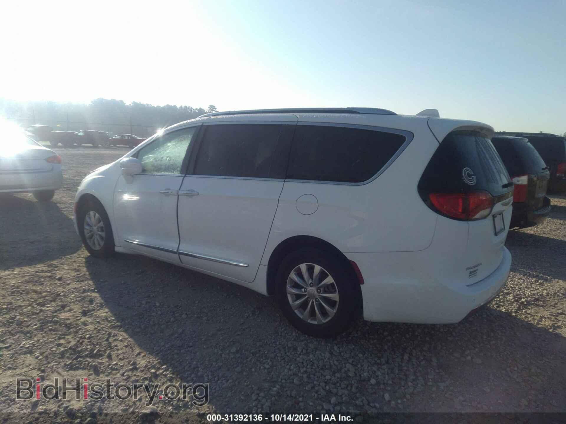 2019 CHRYSLER PACIFICA - VIN: 2C4RC1BGXKR732109 - Фото 3
