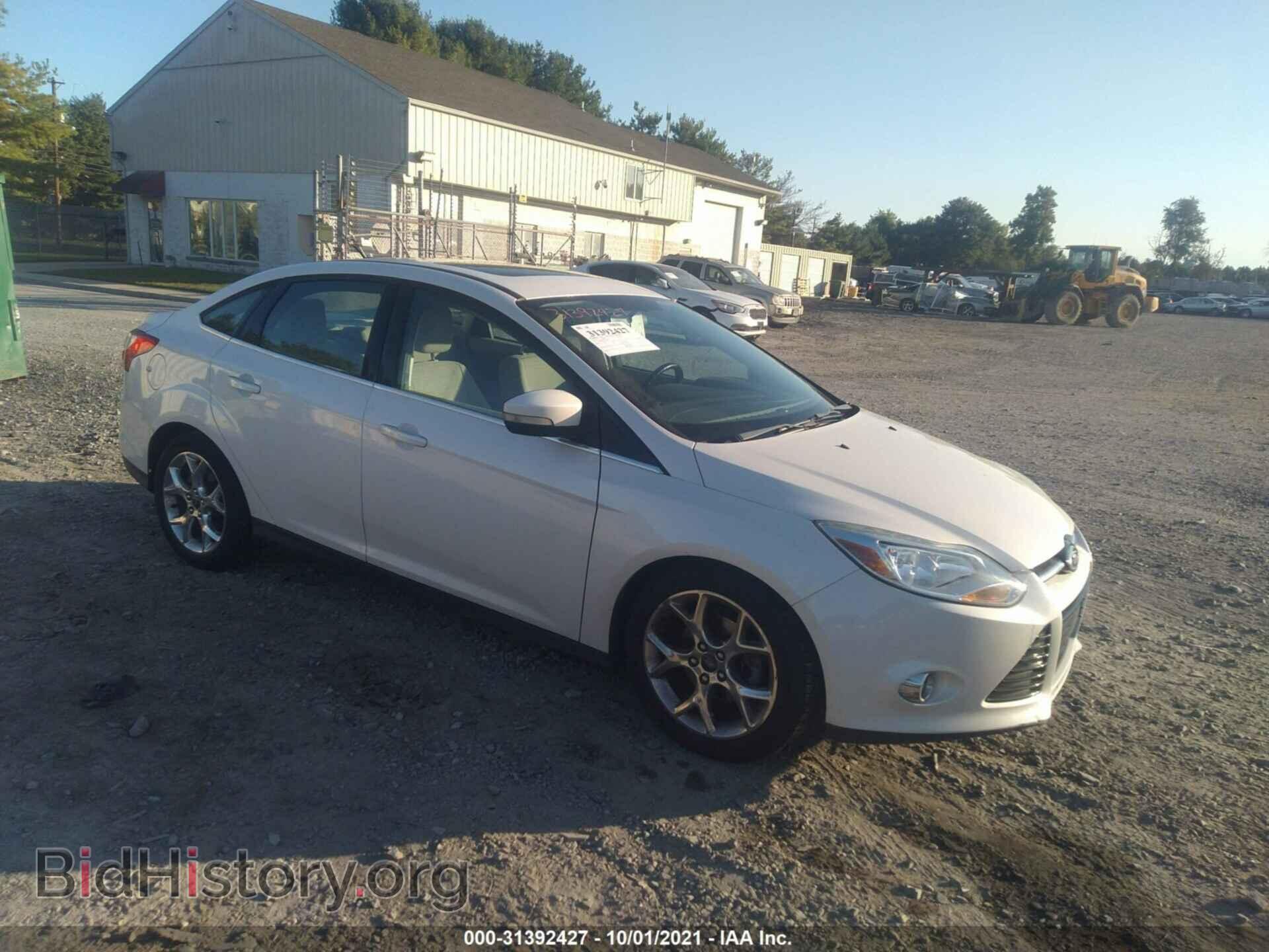 Photo 1FAHP3H23CL335459 - FORD FOCUS 2012