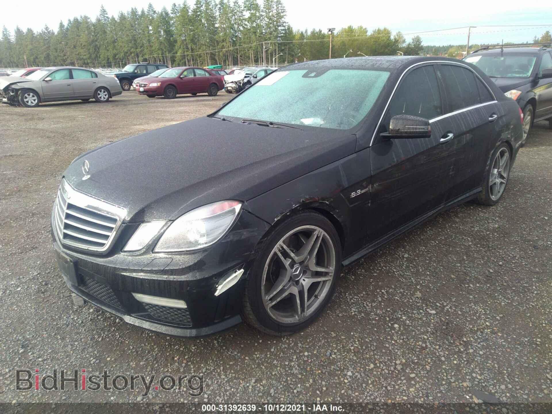 2011 MERCEDES-BENZ E-CLASS - VIN: WDDHF7HBXBA432615 - Фото 2