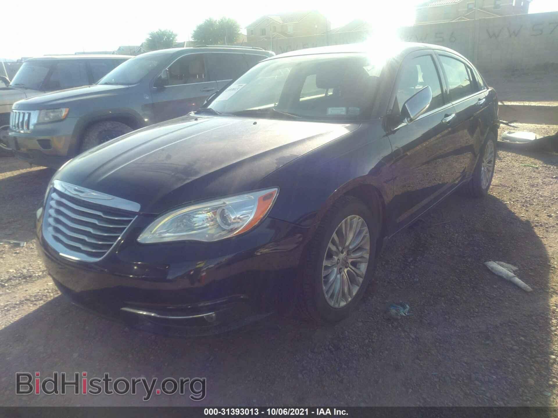 2012 CHRYSLER 200 - VIN: 1C3CCBCBXCN306065 - Фото 2