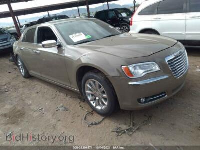 2012 Chrysler 300 Limited, коричневый — VIN 2C3CCACG5CH173052, IAAI