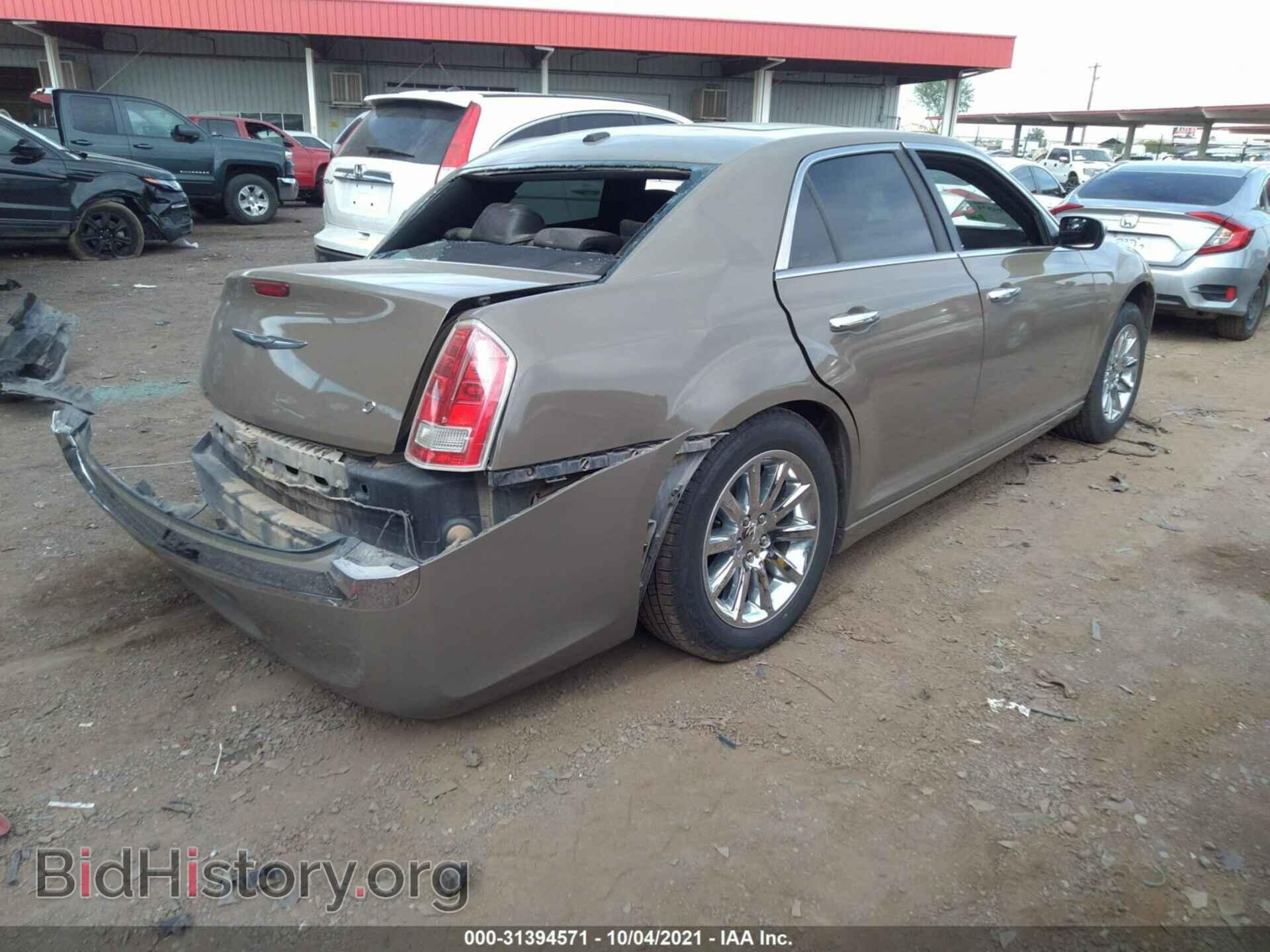 2012 CHRYSLER 300 - VIN: 2C3CCACG5CH173052 - Photo 4
