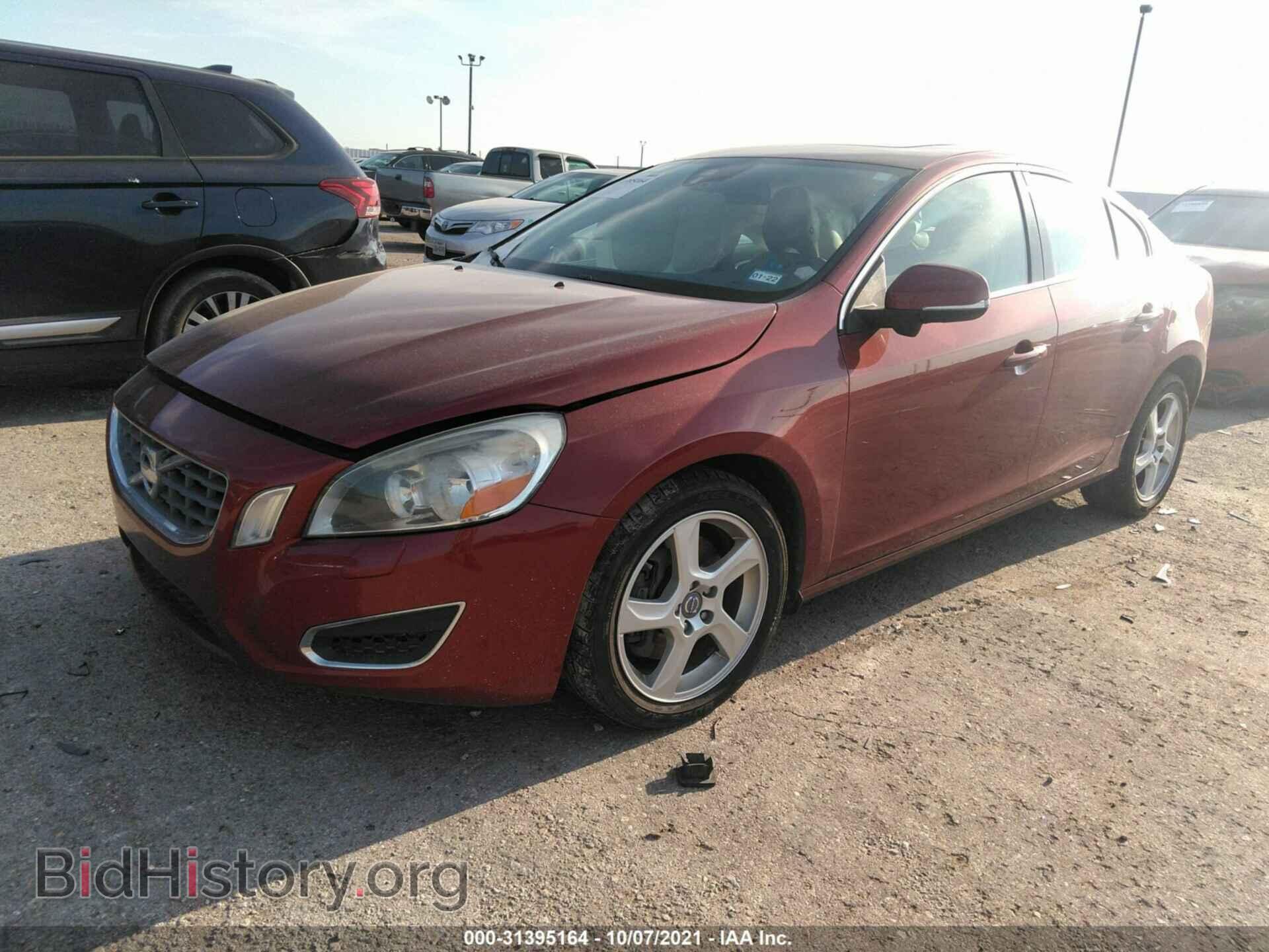 2013 VOLVO S60 - VIN: YV1612FH2D1208584 - Фото 2