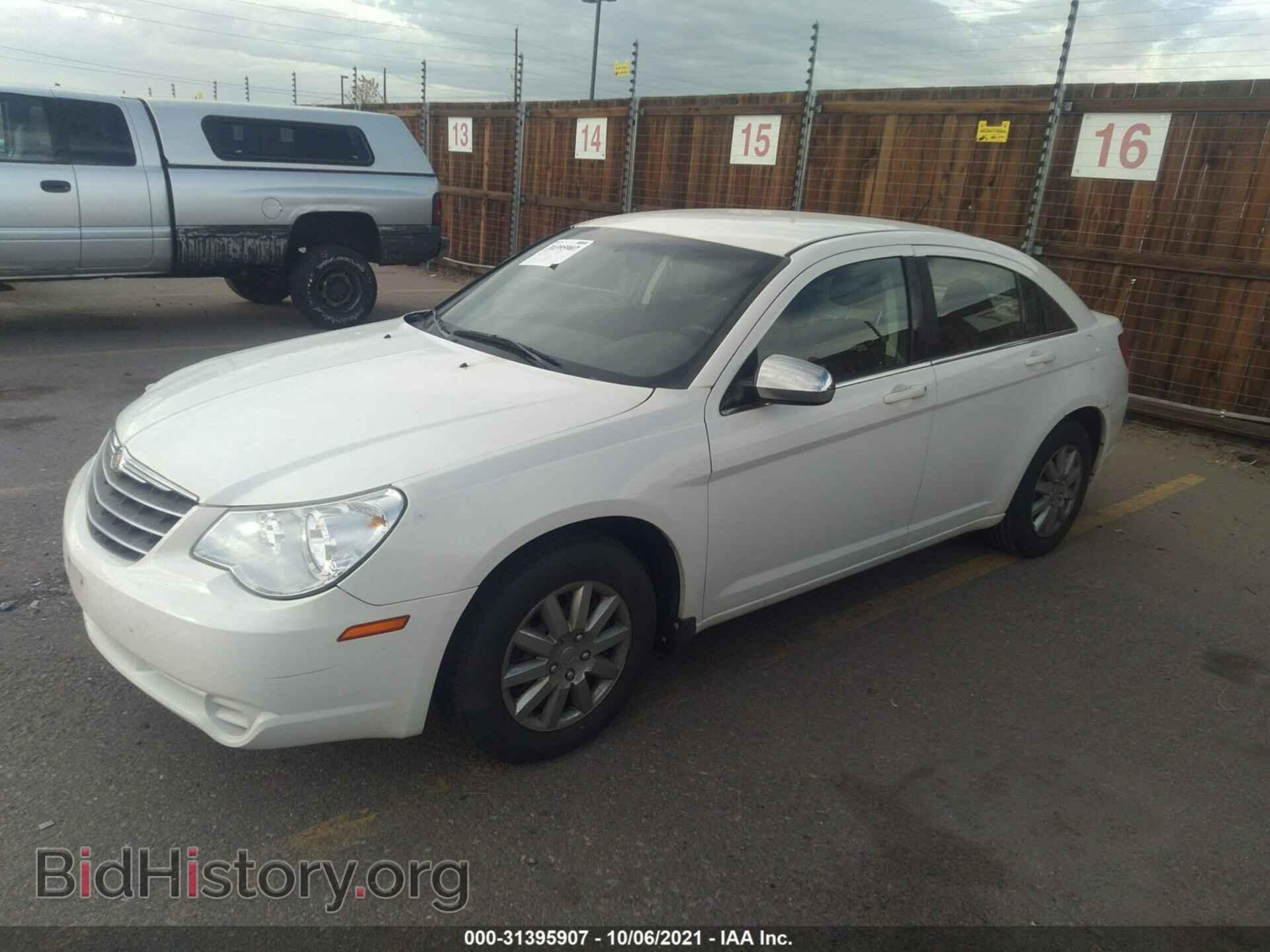 2010 CHRYSLER SEBRING - VIN: 1C3CC4FB7AN216876 - Фото 2