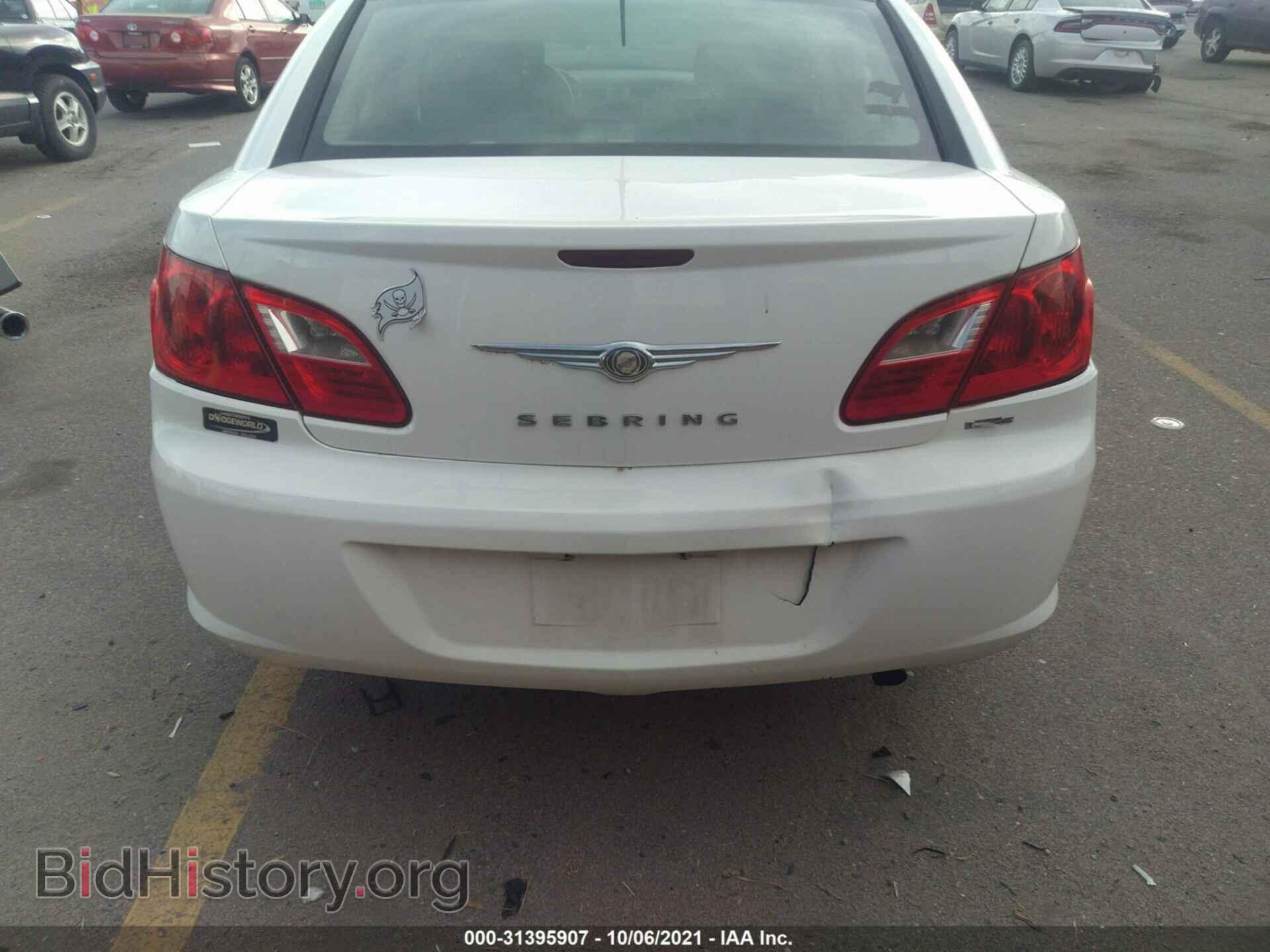 2010 CHRYSLER SEBRING - VIN: 1C3CC4FB7AN216876 - Фото 6