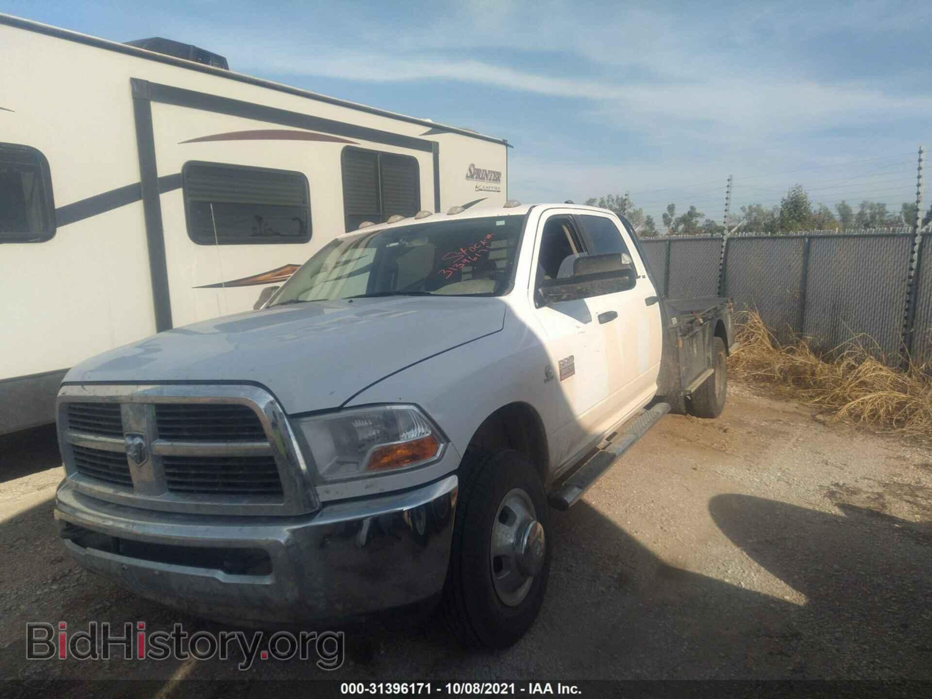 2011 RAM 3500 - VIN: 3D6WZ4CL9BG501894 - Photo 2