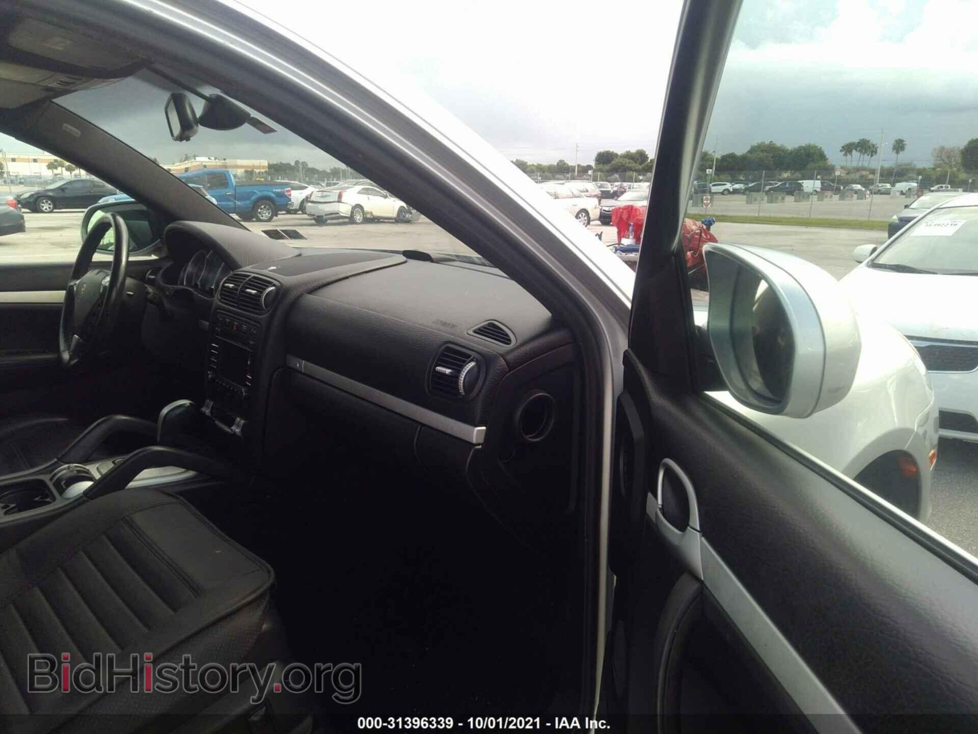 2009 PORSCHE CAYENNE - VIN: WP1AB29P49LA44295 - Фото 5