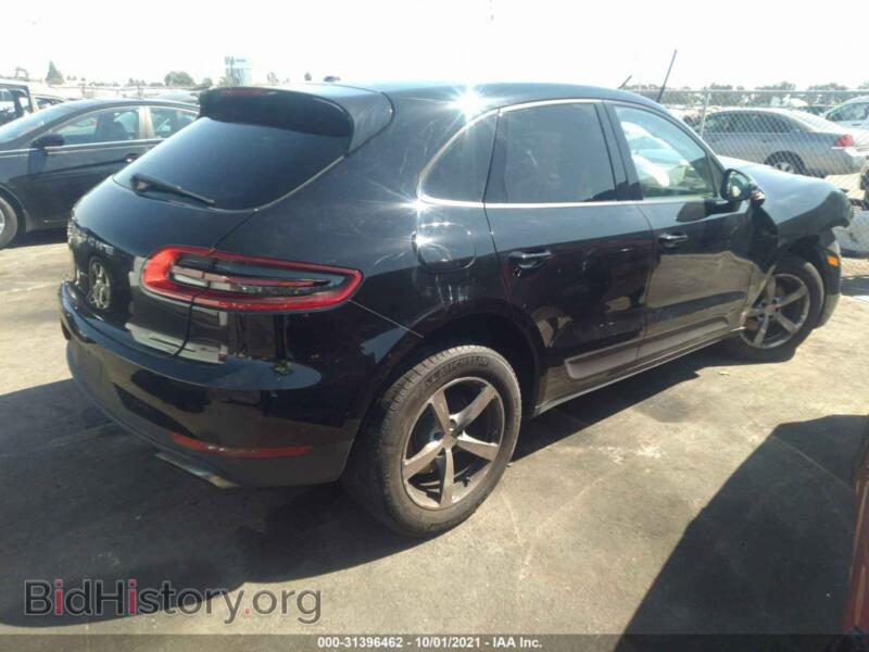 2017 Porsche MACAN (VIN WP1AA2A56HLB00958) — фото 4 из 10