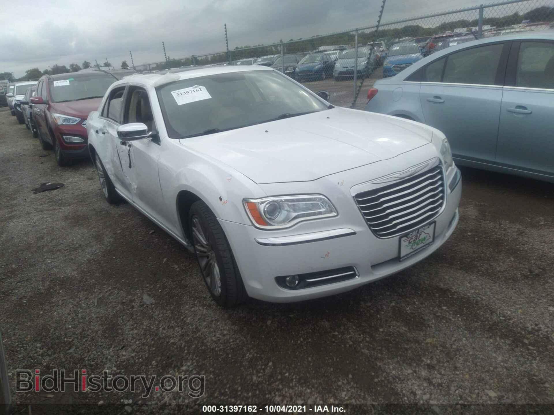 Фотография 2C3CA5CG2BH564705 - CHRYSLER 300 2011