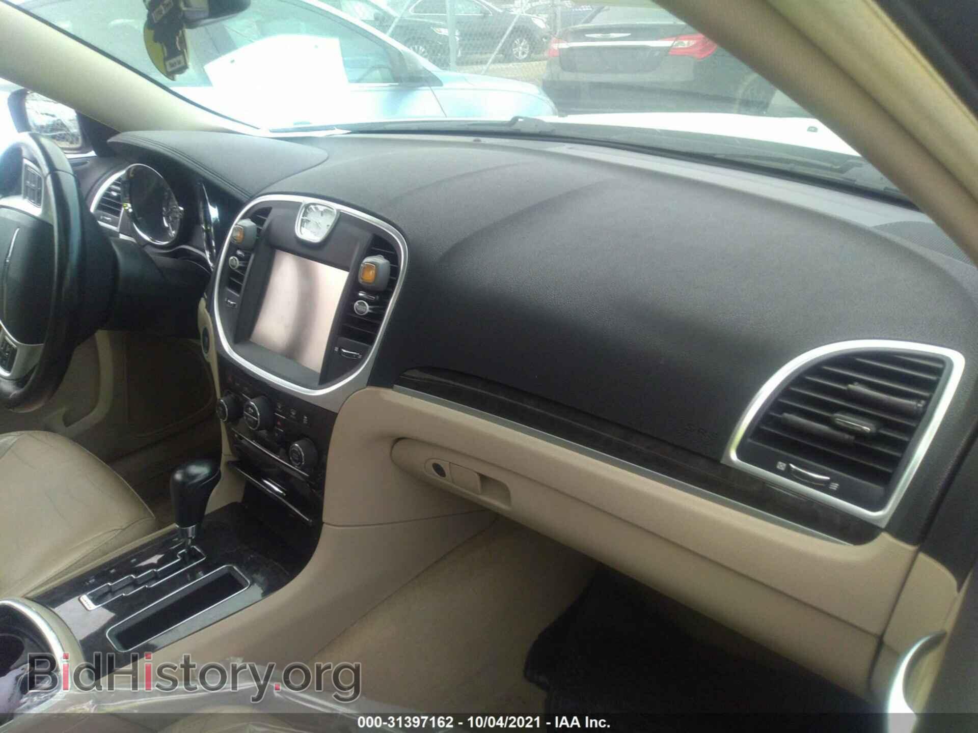 2011 CHRYSLER 300 - VIN: 2C3CA5CG2BH564705 - Фото 5