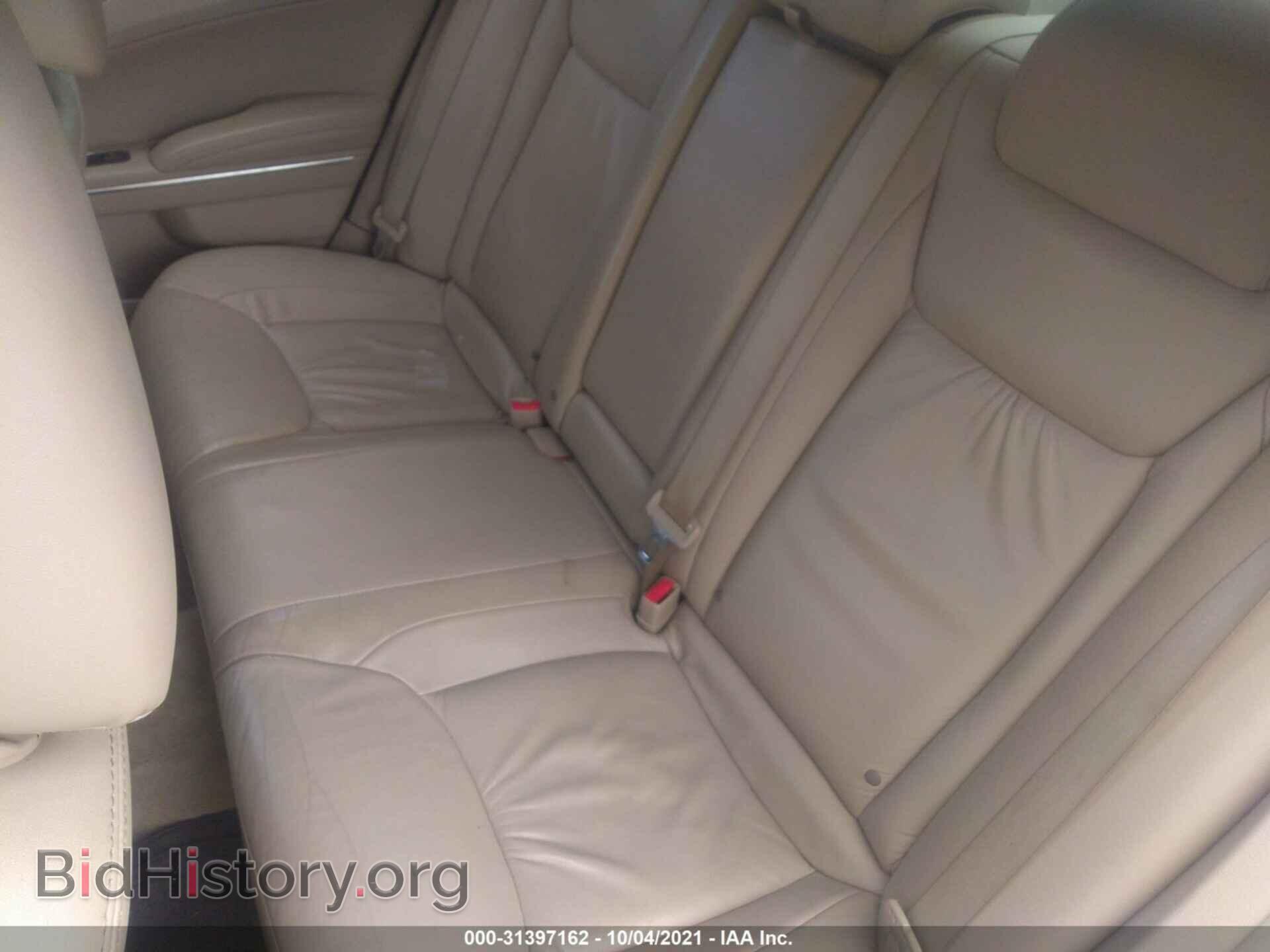 2011 CHRYSLER 300 - VIN: 2C3CA5CG2BH564705 - Фото 8