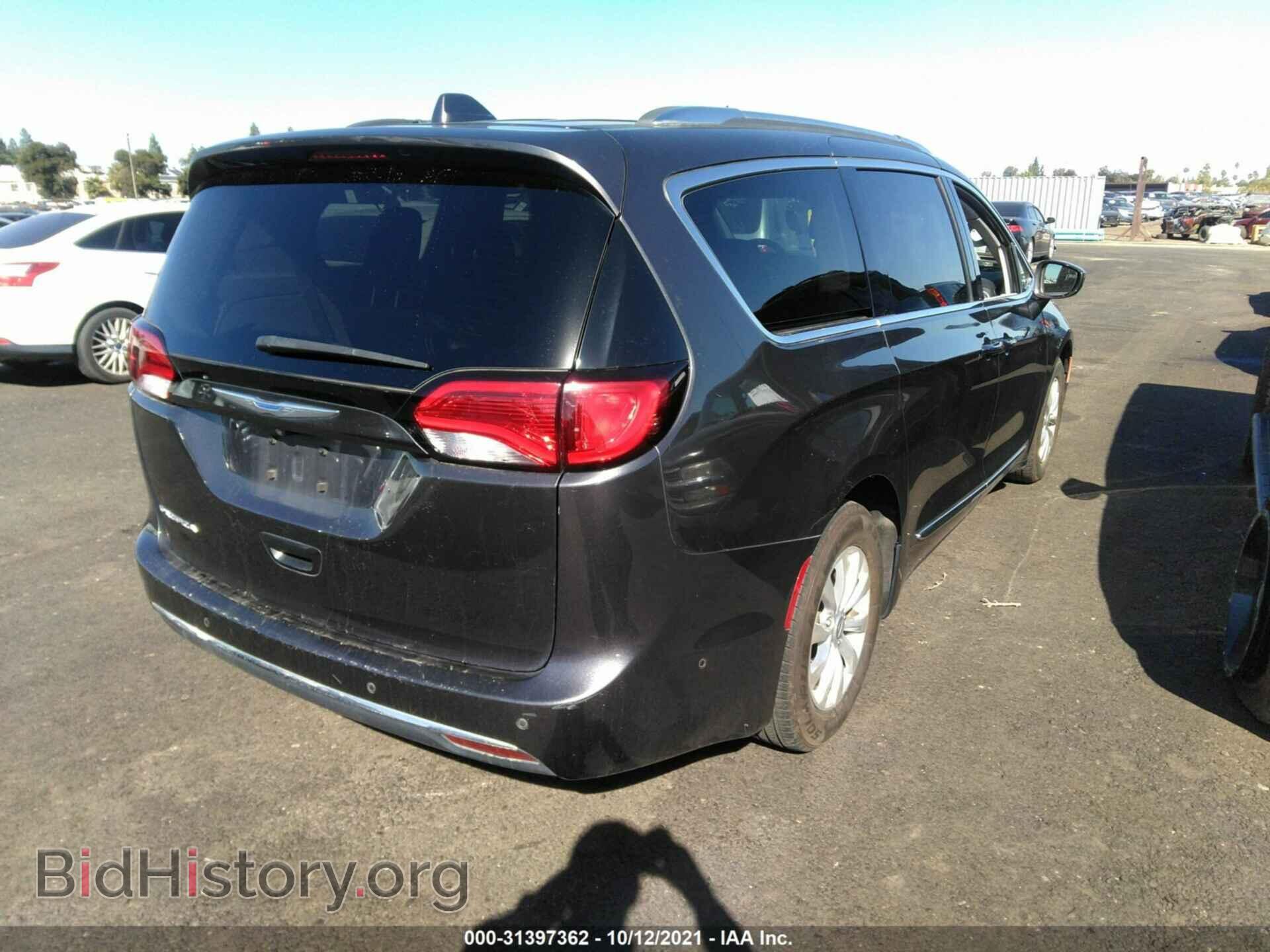 2018 CHRYSLER PACIFICA - VIN: 2C4RC1BG6JR170997 - Фото 4