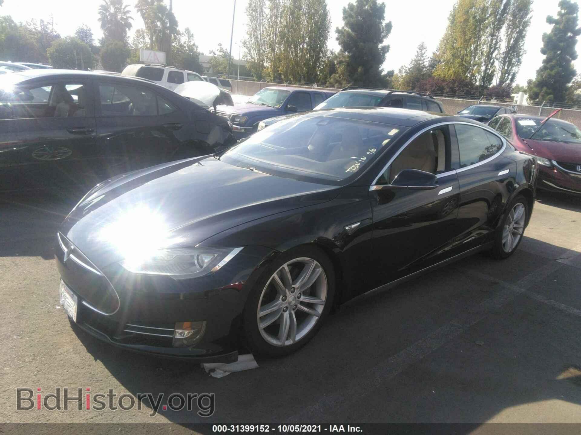 2015 TESLA MODEL S - VIN: 5YJSA1H26FF085258 - Фото 2