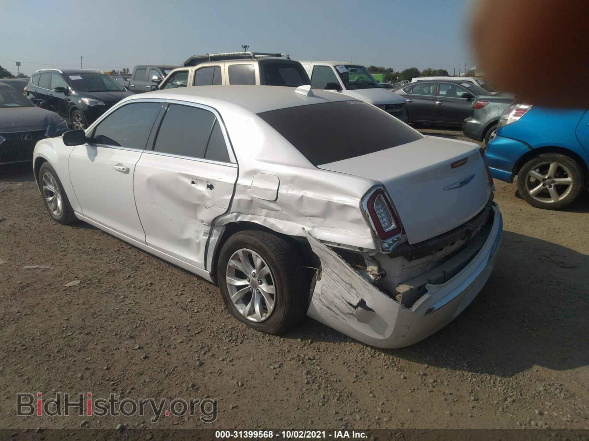 2016 CHRYSLER 300 - VIN: 2C3CCAAG8GH207039 - Фото 3