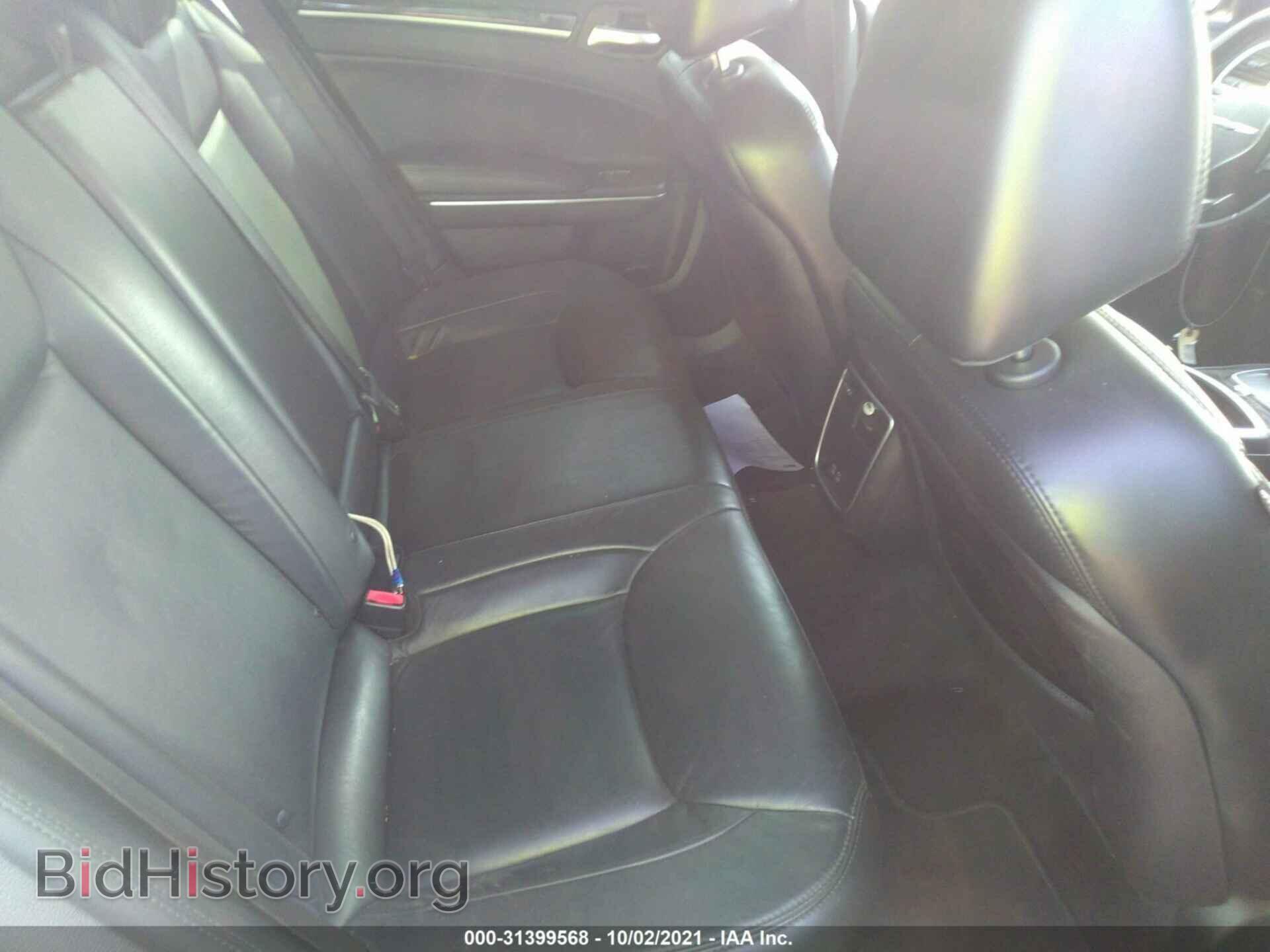 2016 CHRYSLER 300 - VIN: 2C3CCAAG8GH207039 - Фото 8