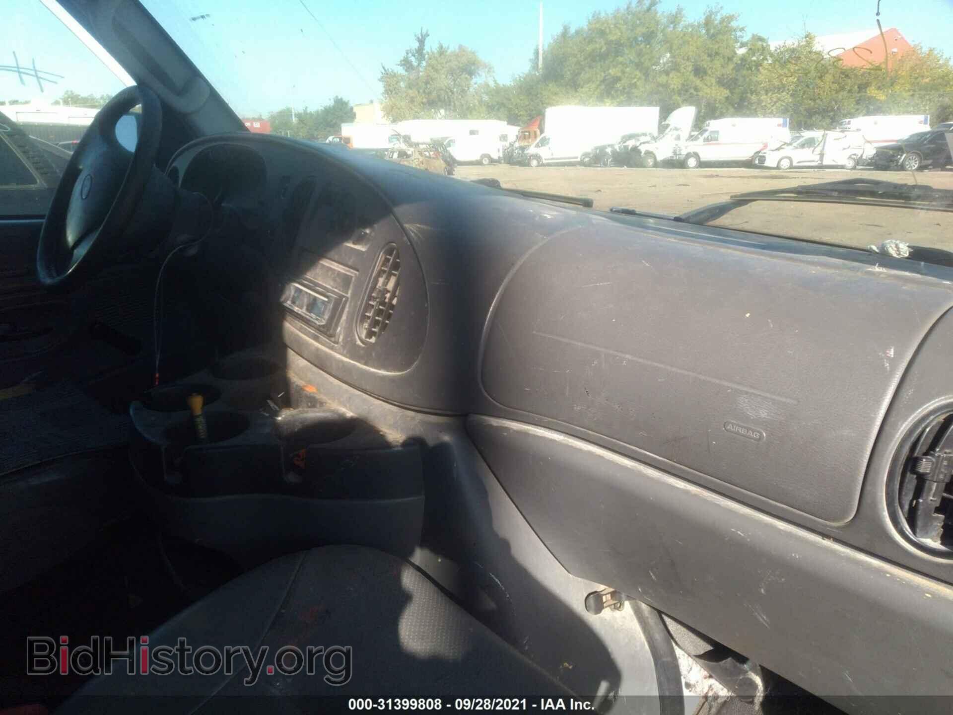 2006 FORD ECONOLINE CARGO VAN - VIN: 1FTNE24W06DA65143 - Photo 5