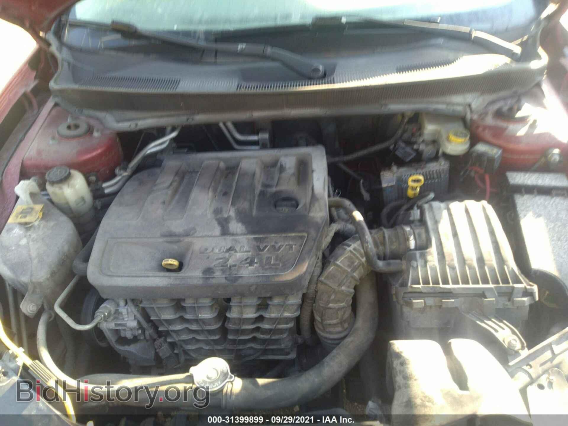2010 CHRYSLER SEBRING - VIN: 1C3CC5FB0AN229832 - Фото 10