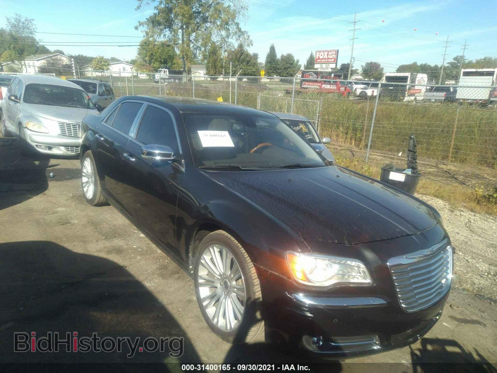 Фотография 2C3CA6CT2BH518889 - CHRYSLER 300 2011