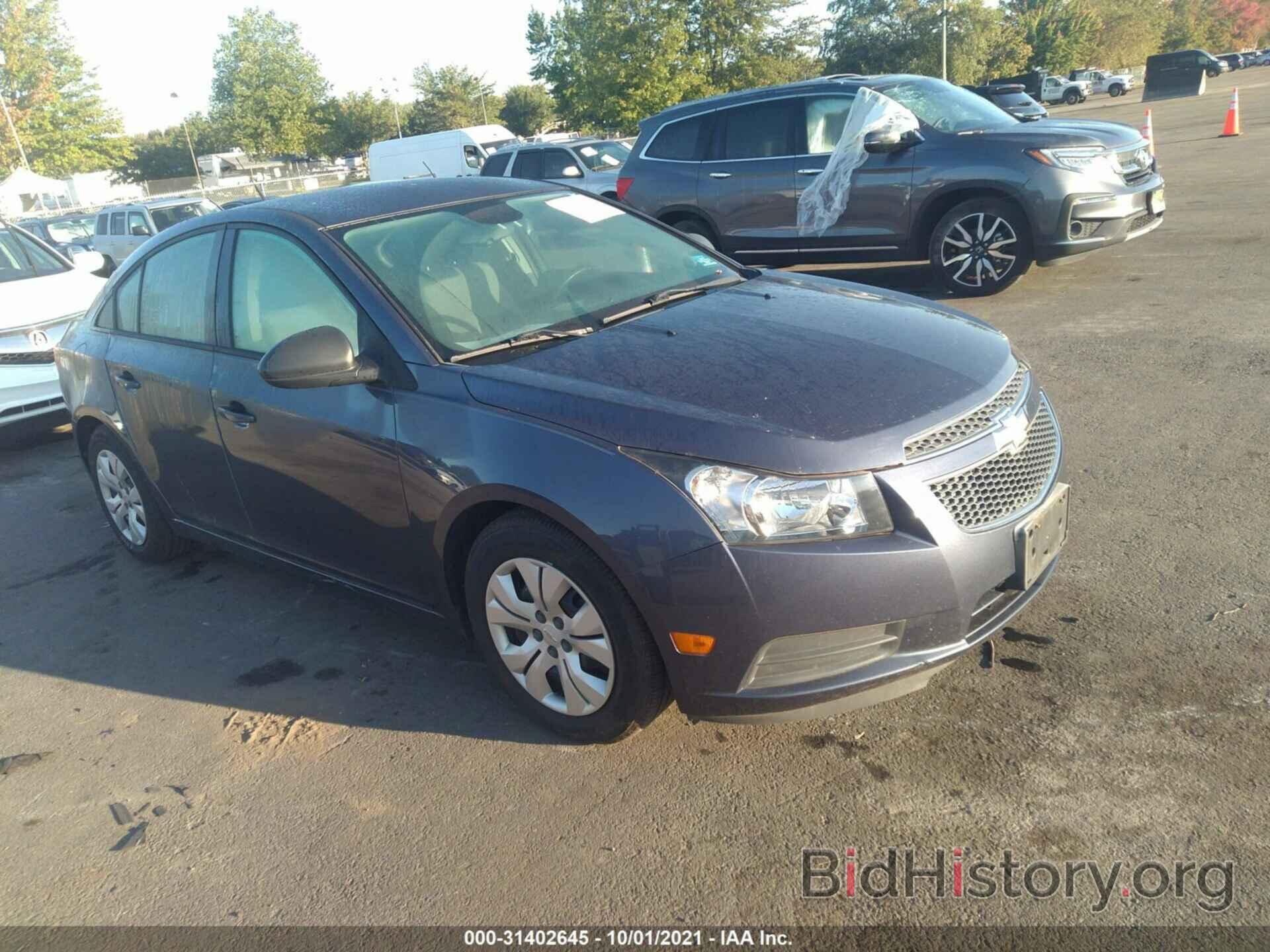 Photo 1G1PA5SG7D7167335 - CHEVROLET CRUZE 2013