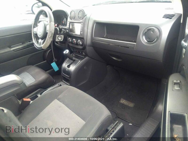 2011 Jeep COMPASS (VIN 1J4NF1FB0BD164339) — фото 5 из 12