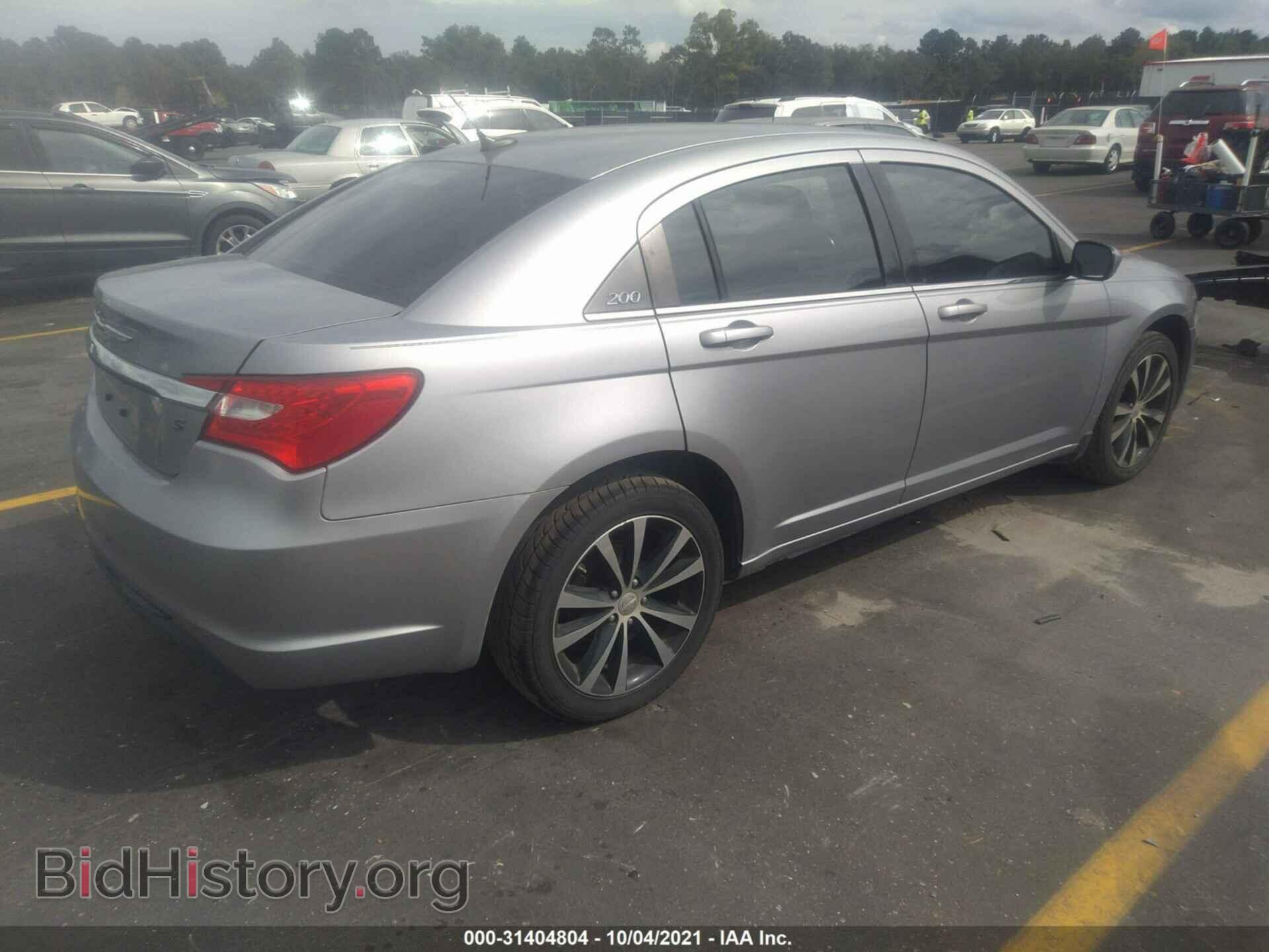 2013 CHRYSLER 200 - VIN: 1C3CCBBB7DN618086 - Photo 4