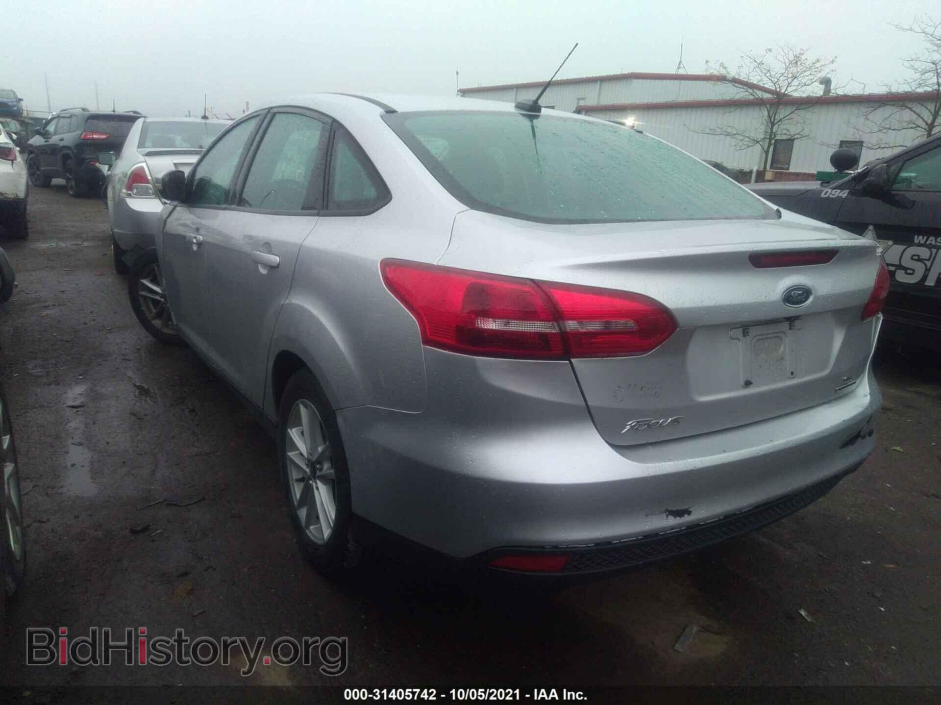 2016 FORD FOCUS - VIN: 1FADP3F28GL213588 - Фото 3