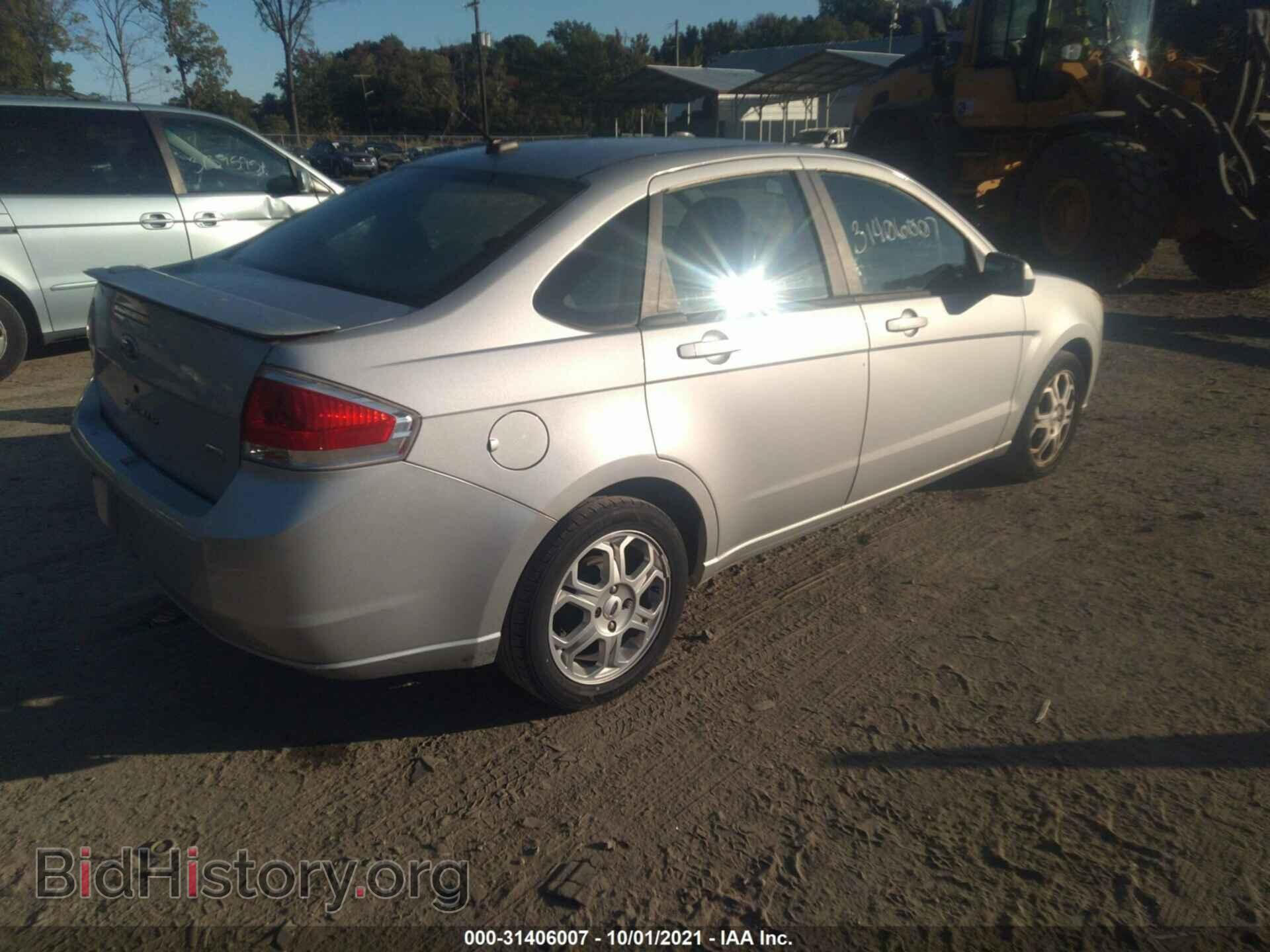 2009 FORD FOCUS - VIN: 1FAHP36N29W201384 - Фото 4