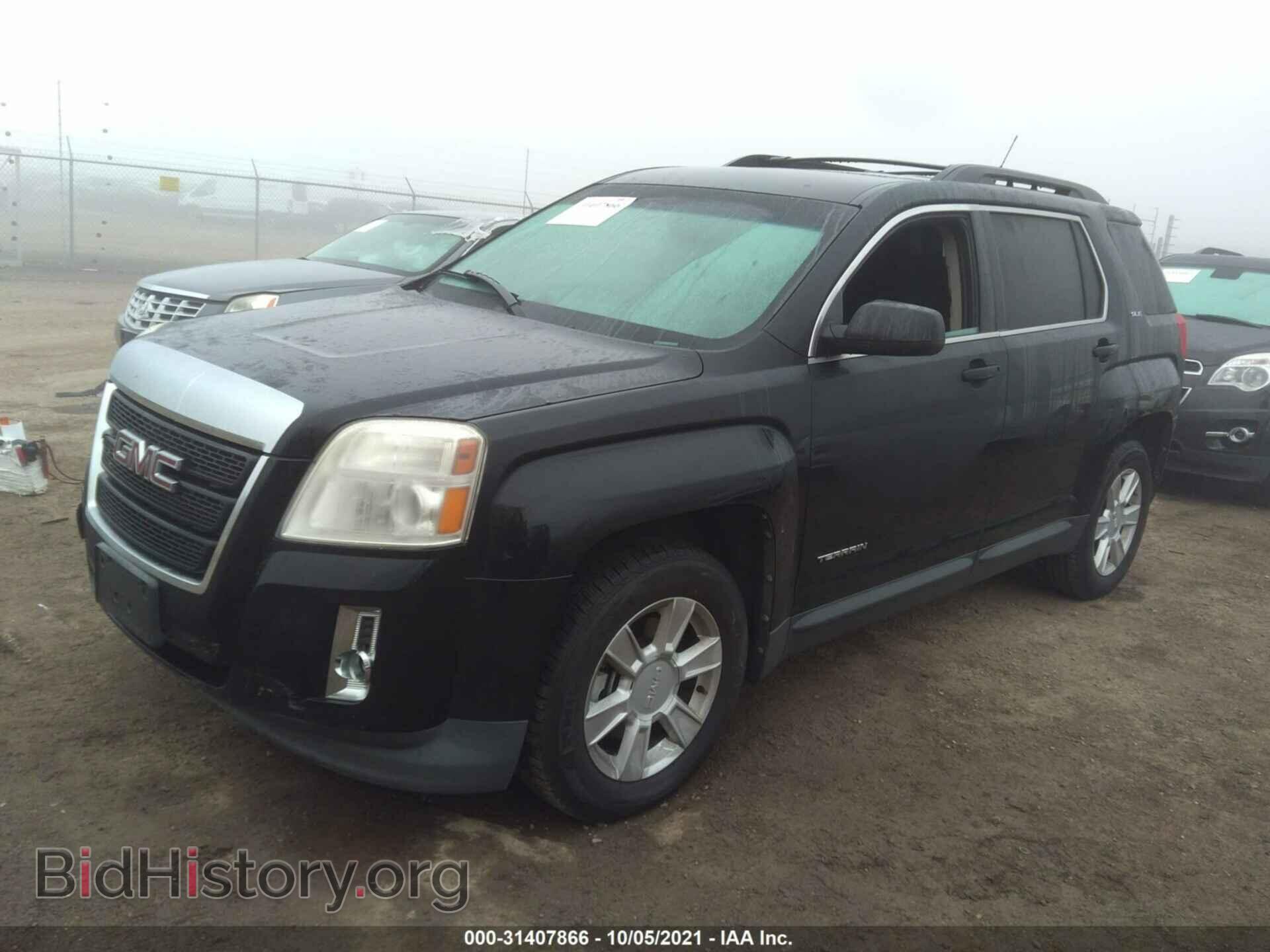 2010 GMC TERRAIN - VIN: 2CTALDEW5A6348356 - Photo 2