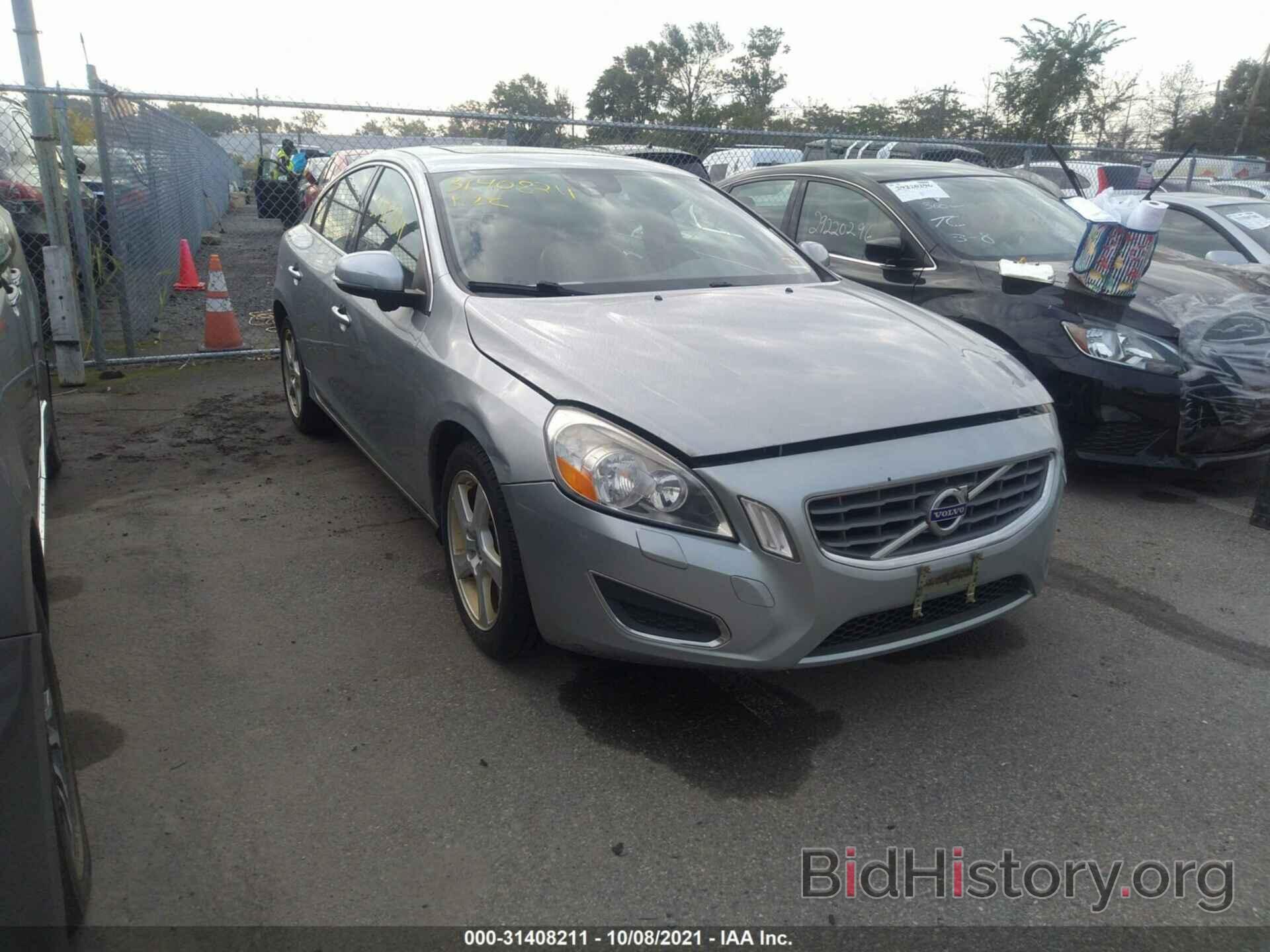 Photo YV1612FH9D1213992 - VOLVO S60 2013