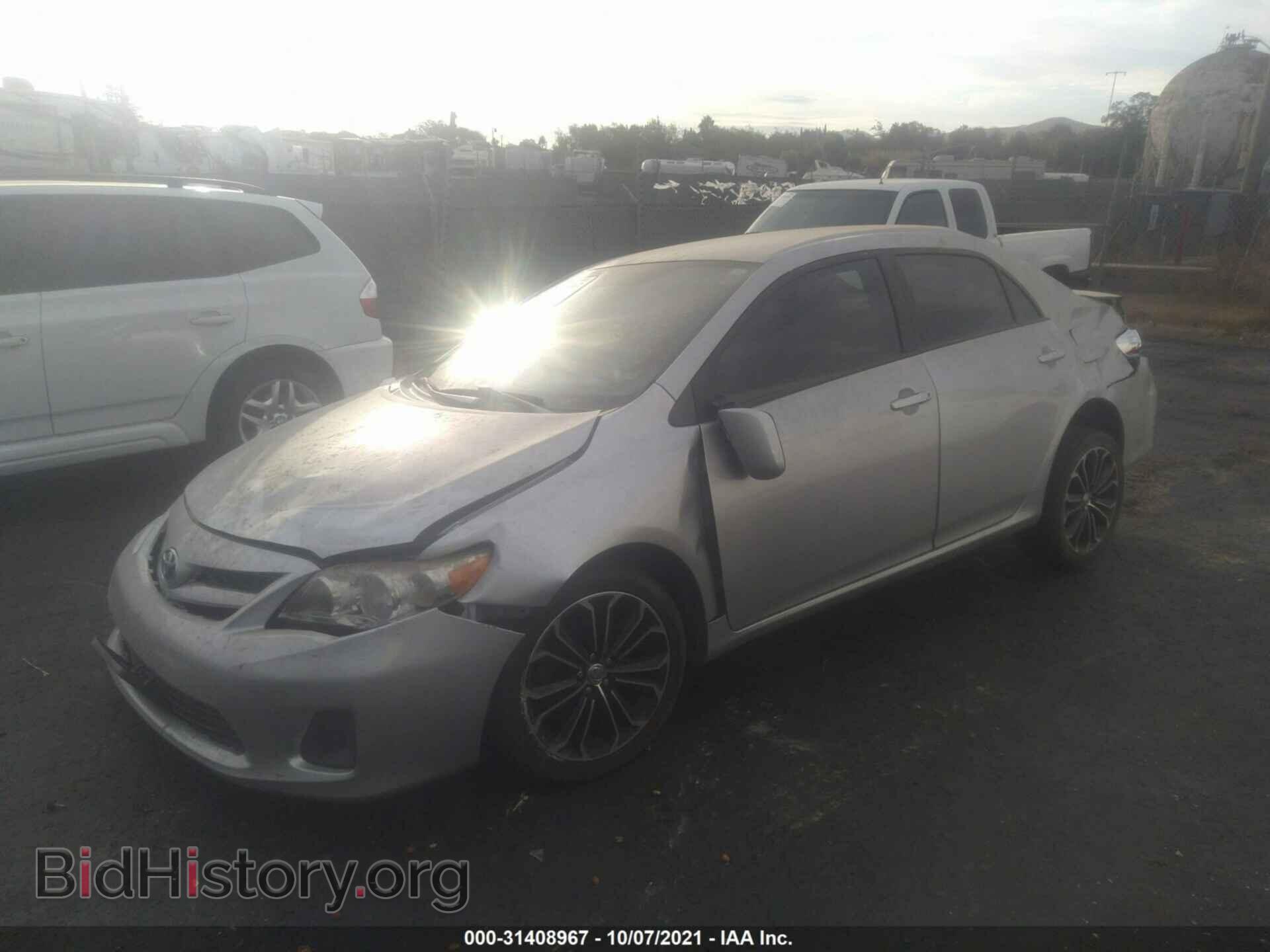 2011 TOYOTA COROLLA - VIN: 2T1BU4EE0BC587043 - Фото 2