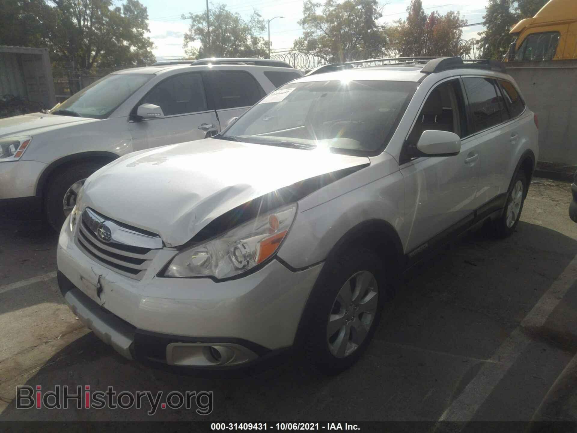 2011 SUBARU OUTBACK - VIN: 4S4BRBGC4B3416821 - Фото 2