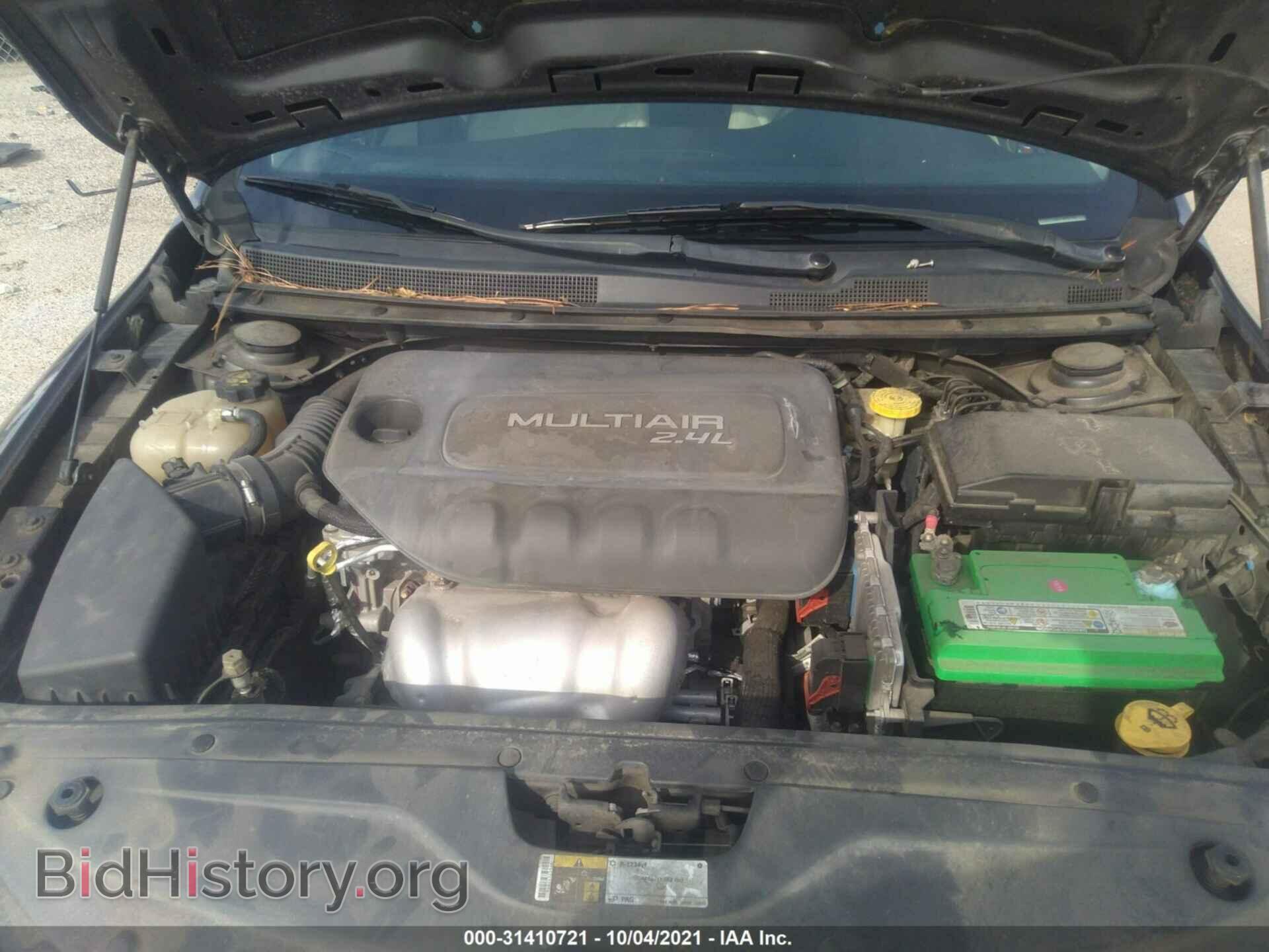 2015 CHRYSLER 200 - VIN: 1C3CCCAB0FN690144 - Фото 10