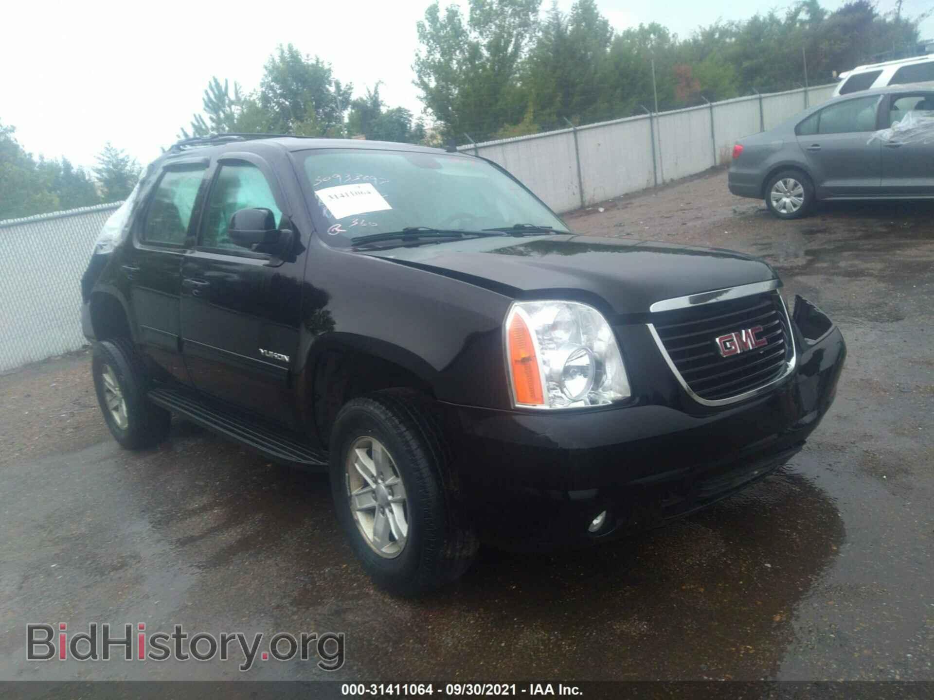 Photo 1GKS1CE05DR255667 - GMC YUKON 2013