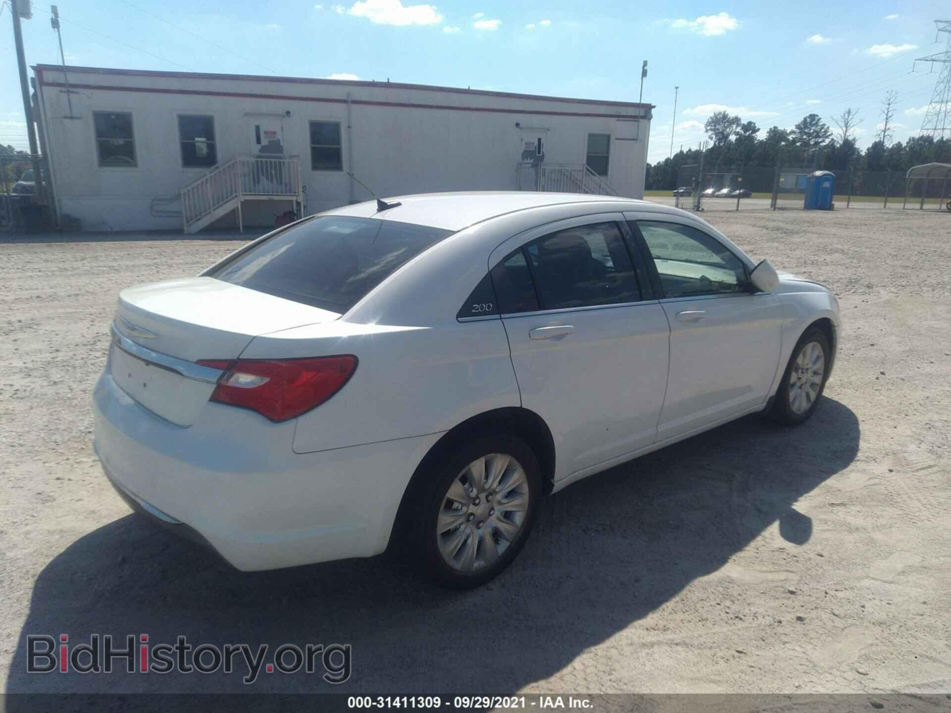 2012 CHRYSLER 200 - VIN: 1C3CCBAG9CN155251 - Фото 4