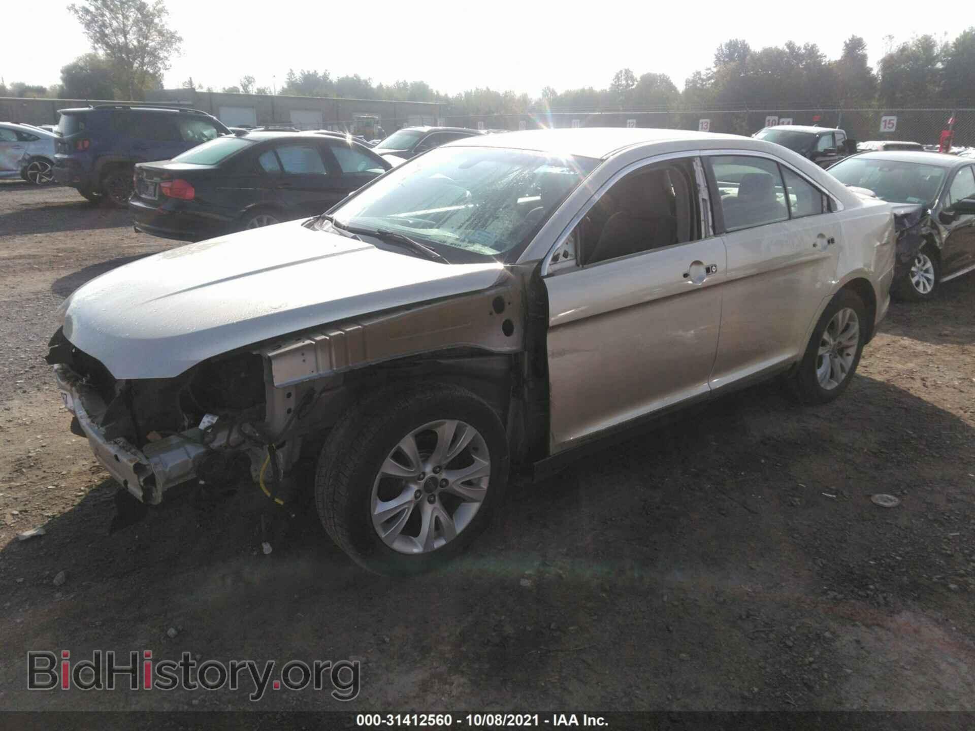 2010 FORD TAURUS - VIN: 1FAHP2EW7AG123106 - Фото 2