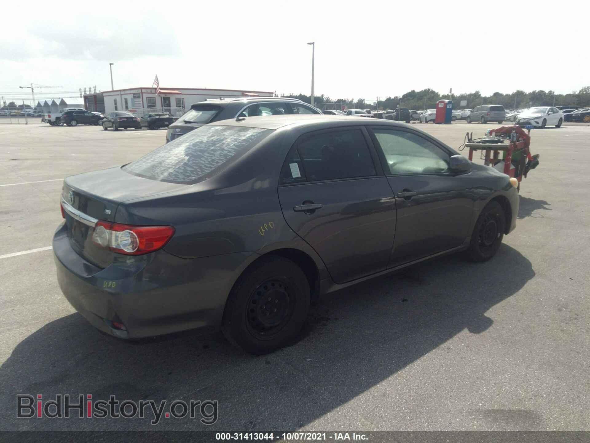 2011 TOYOTA COROLLA - VIN: 2T1BU4EE2BC734768 - Фото 4