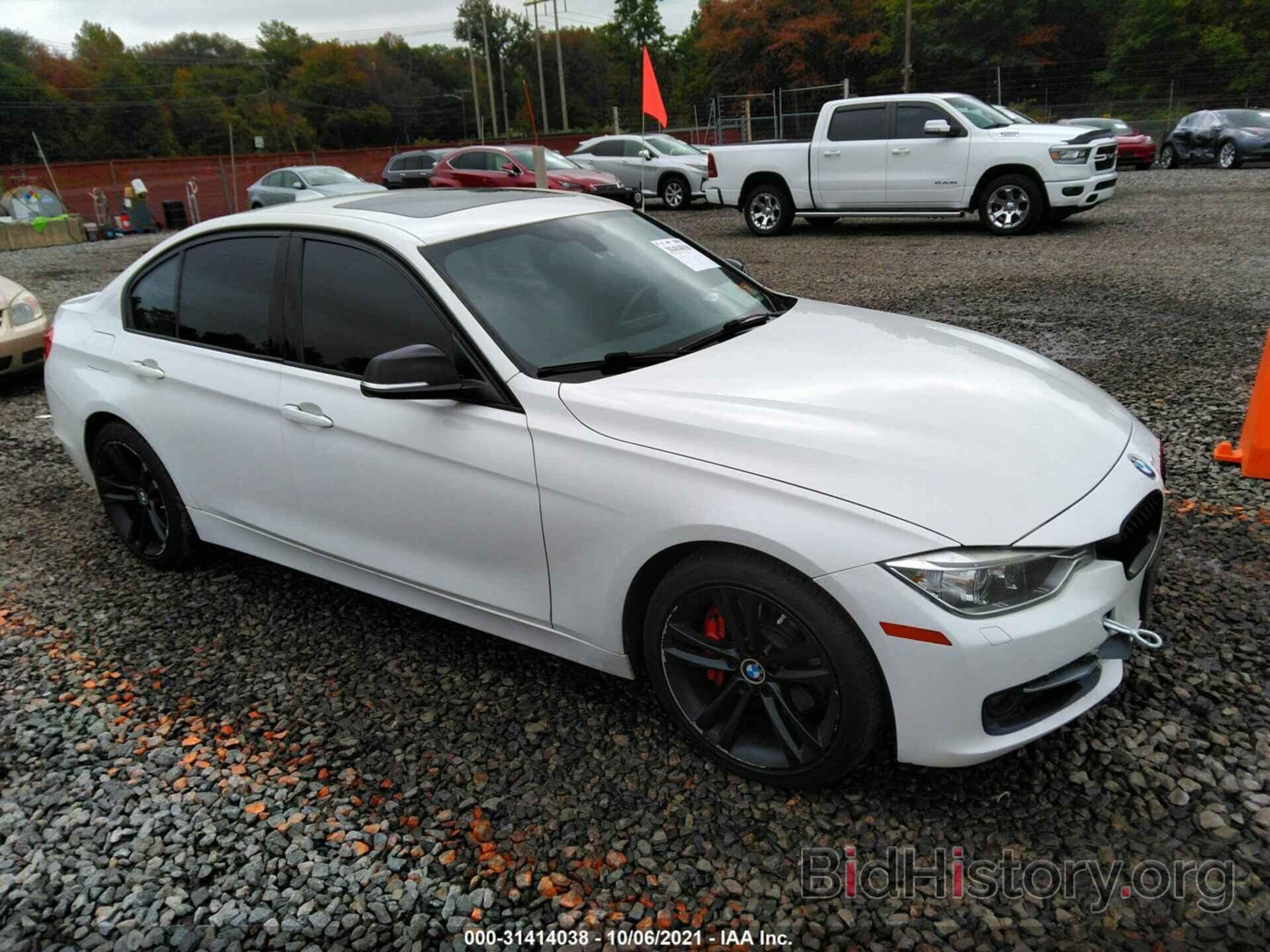 Photo WBA3B9C58DF587289 - BMW 3 SERIES 2013