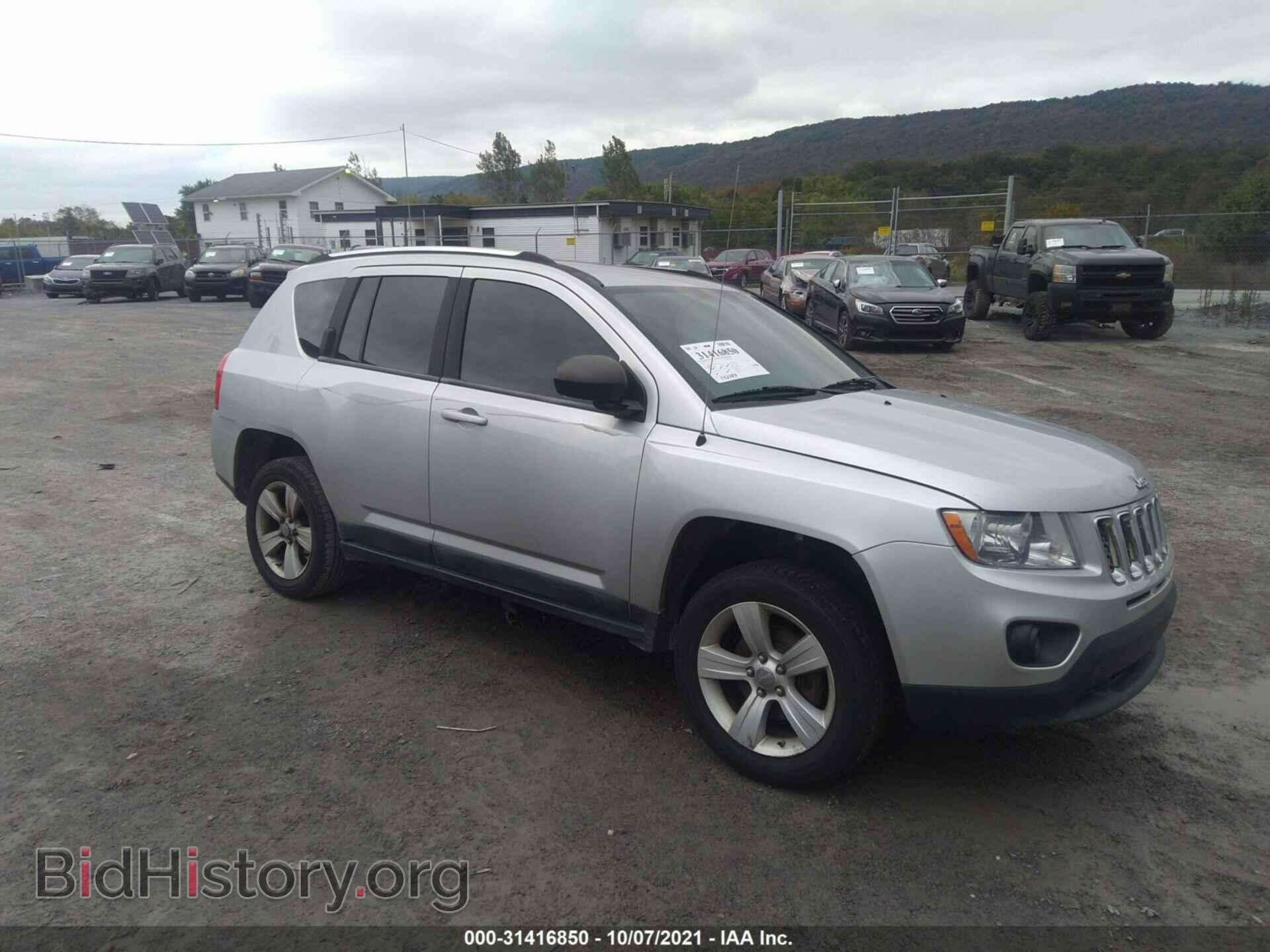 Фотография 1J4NF1FB9BD148415 - JEEP COMPASS 2011