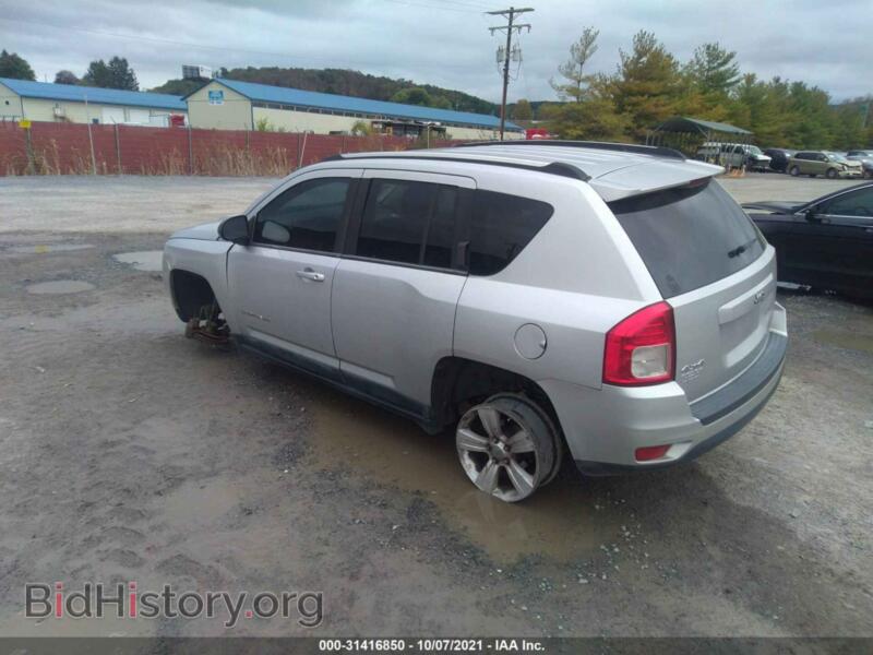 2011 Jeep COMPASS (VIN 1J4NF1FB9BD148415) — фото 3 из 12
