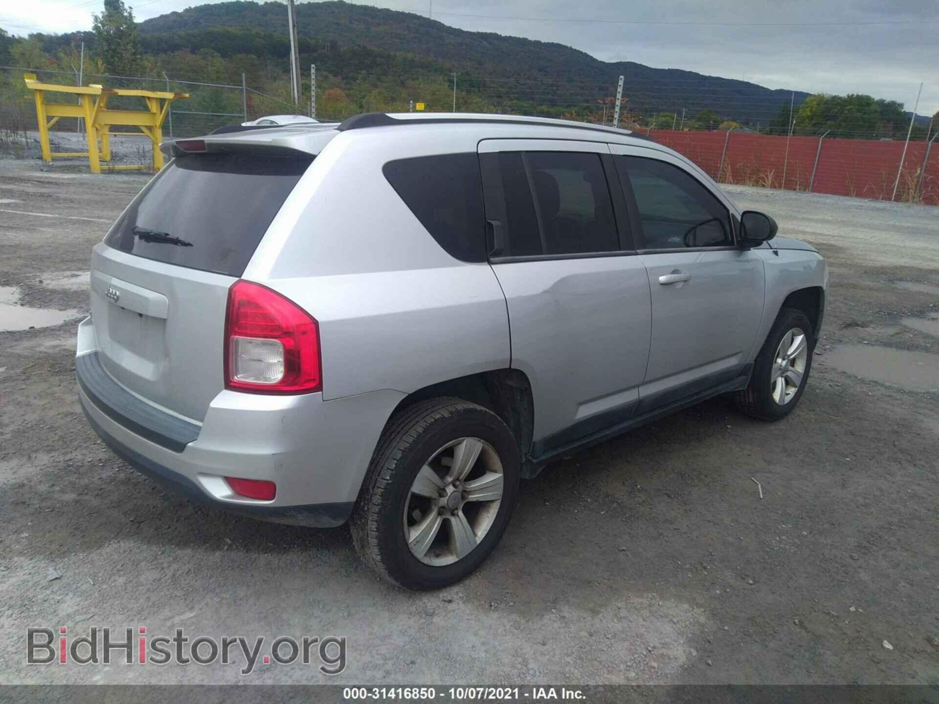 2011 JEEP COMPASS - VIN: 1J4NF1FB9BD148415 - Photo 4