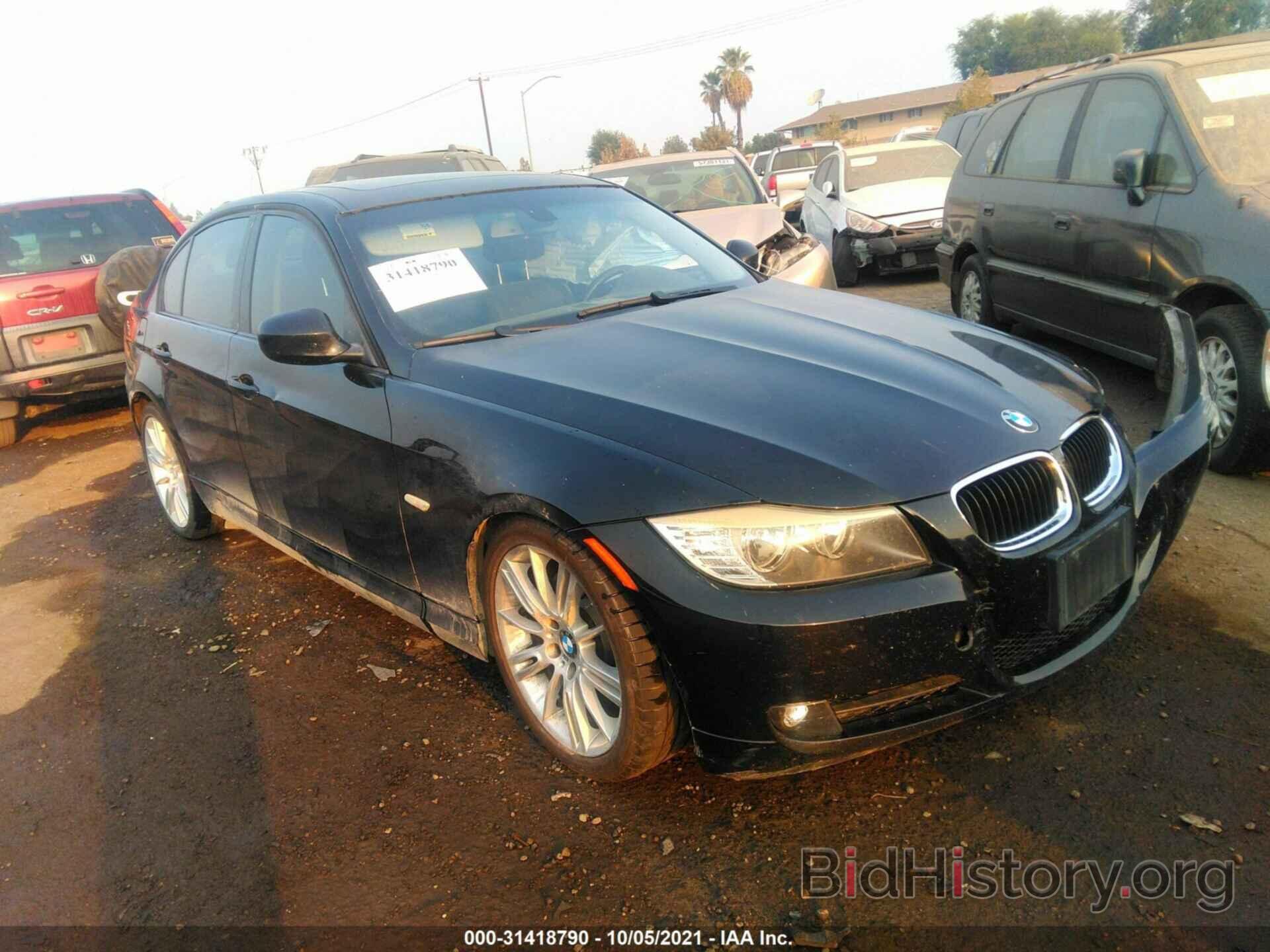 Photo WBAPH57559NL77572 - BMW 3 SERIES 2009