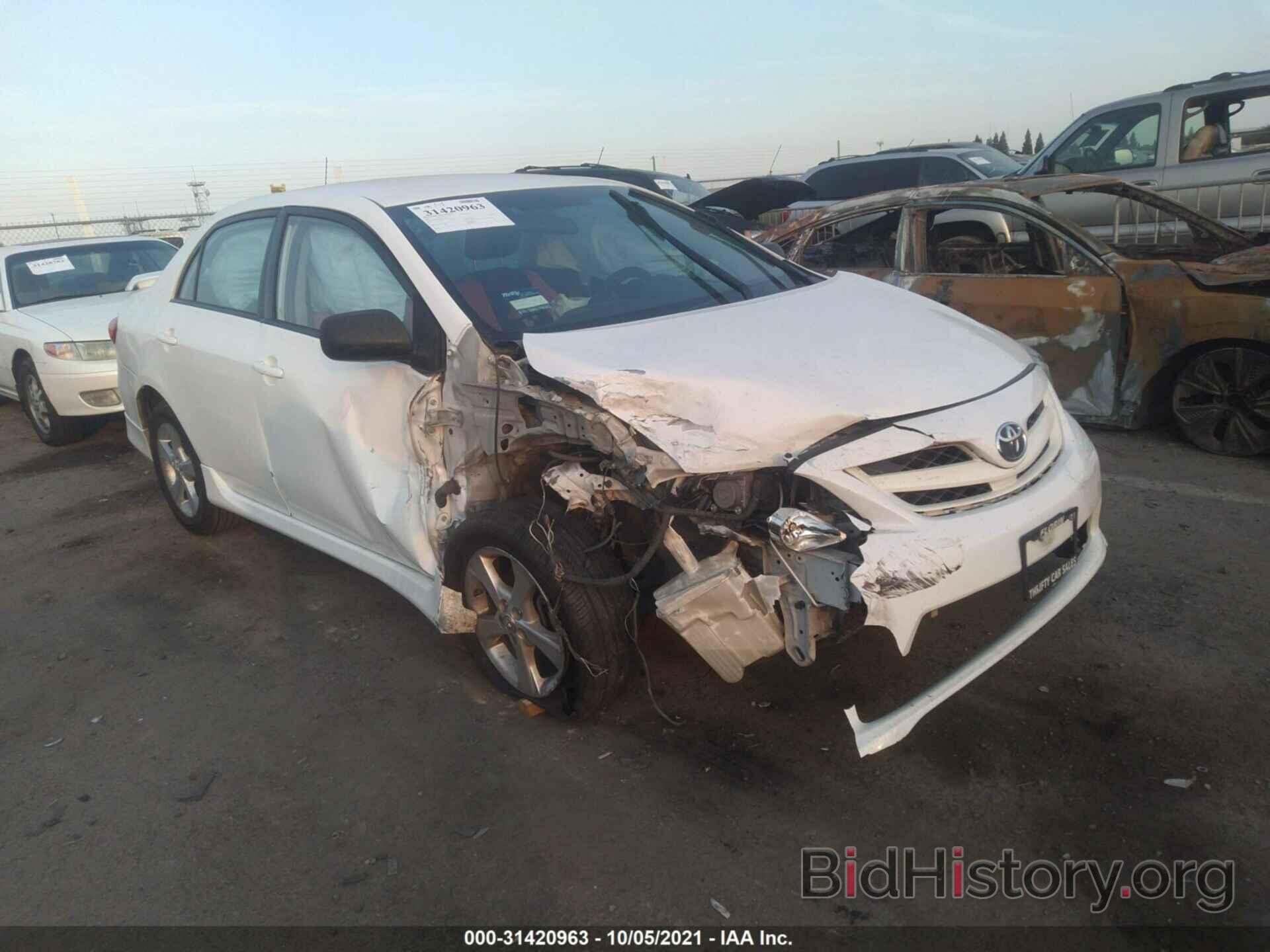 Photo 2T1BU4EE8BC641530 - TOYOTA COROLLA 2011