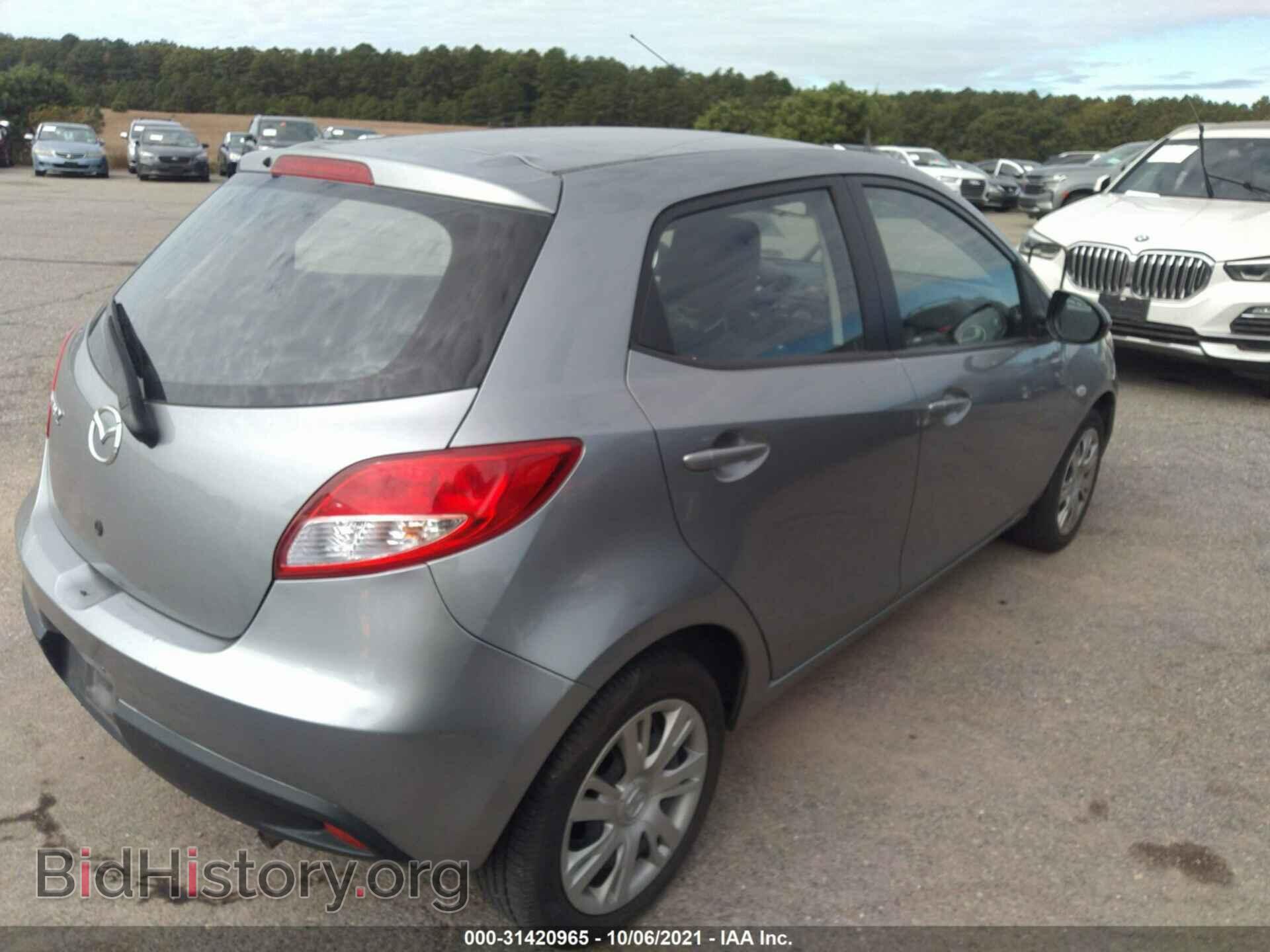 2014 MAZDA MAZDA2 - VIN: JM1DE1KZ9E0175066 - Фото 4